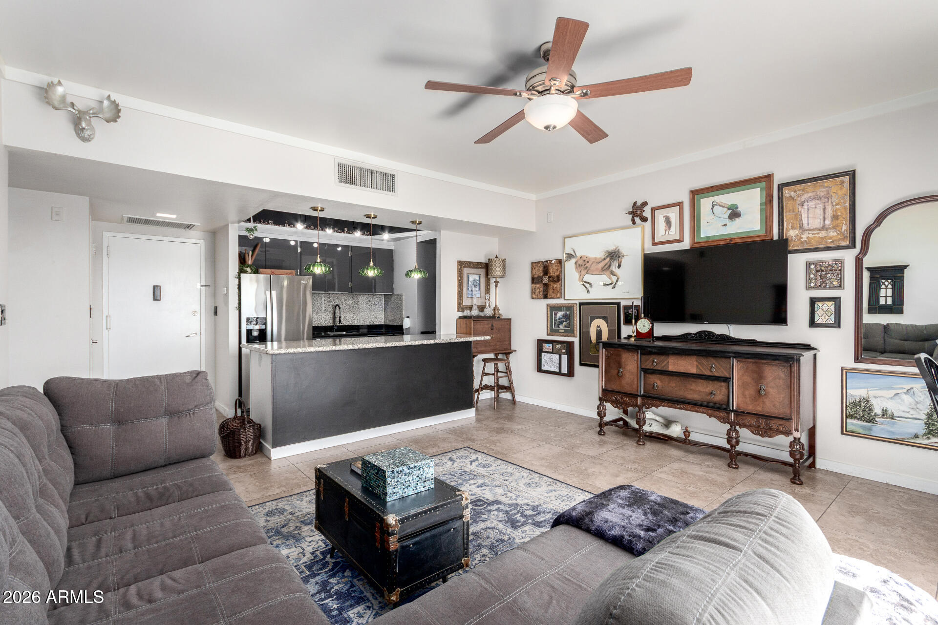 4750 N CENTRAL Avenue 8B