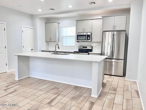 MLS: 6847640
