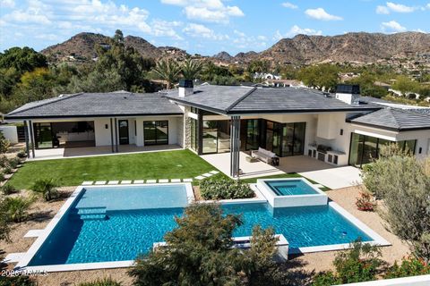 Photo of 7101 N 47th Street, Paradise Valley, AZ 85253 (MLS # 6984231)