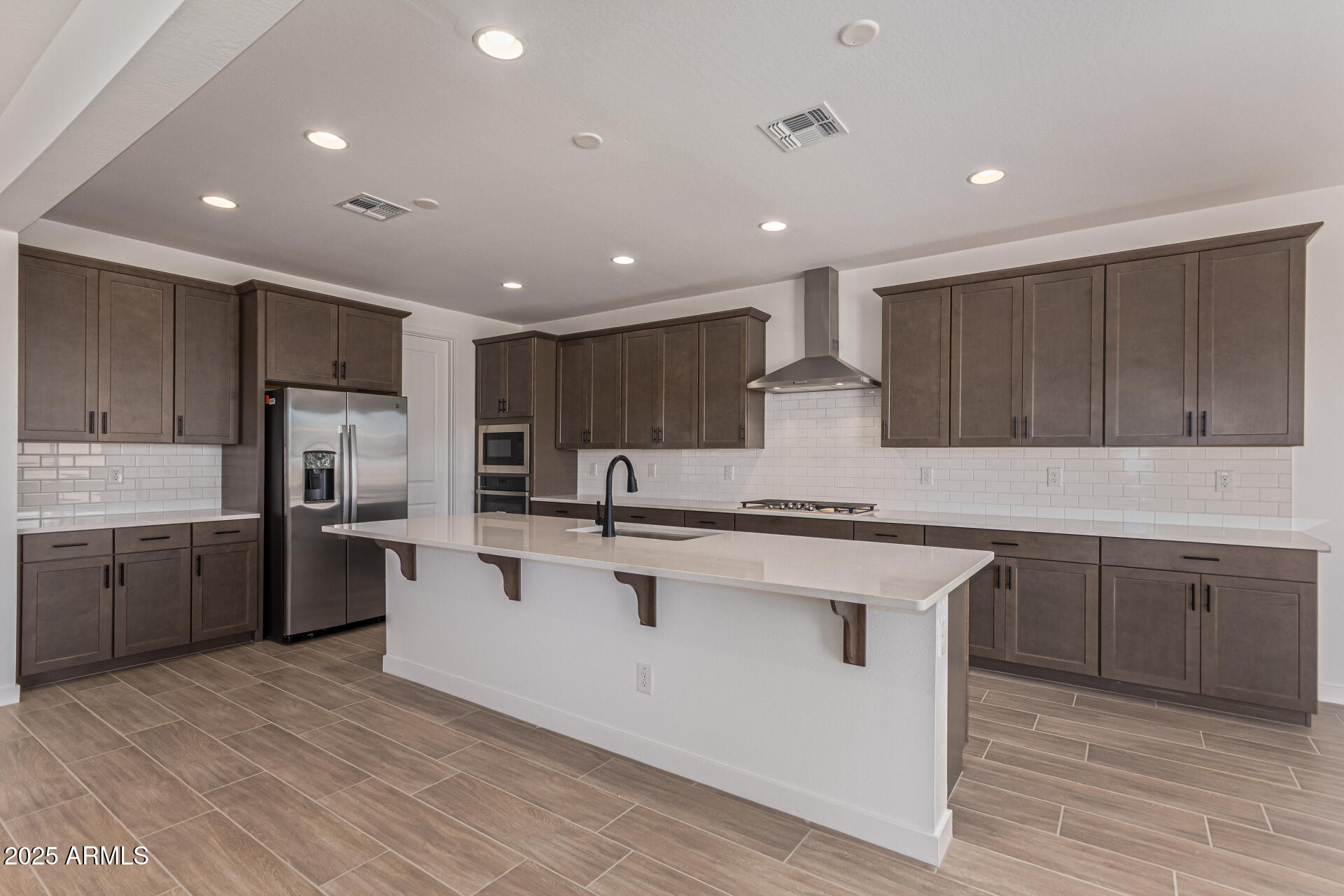 40530 W MICHAELS Drive