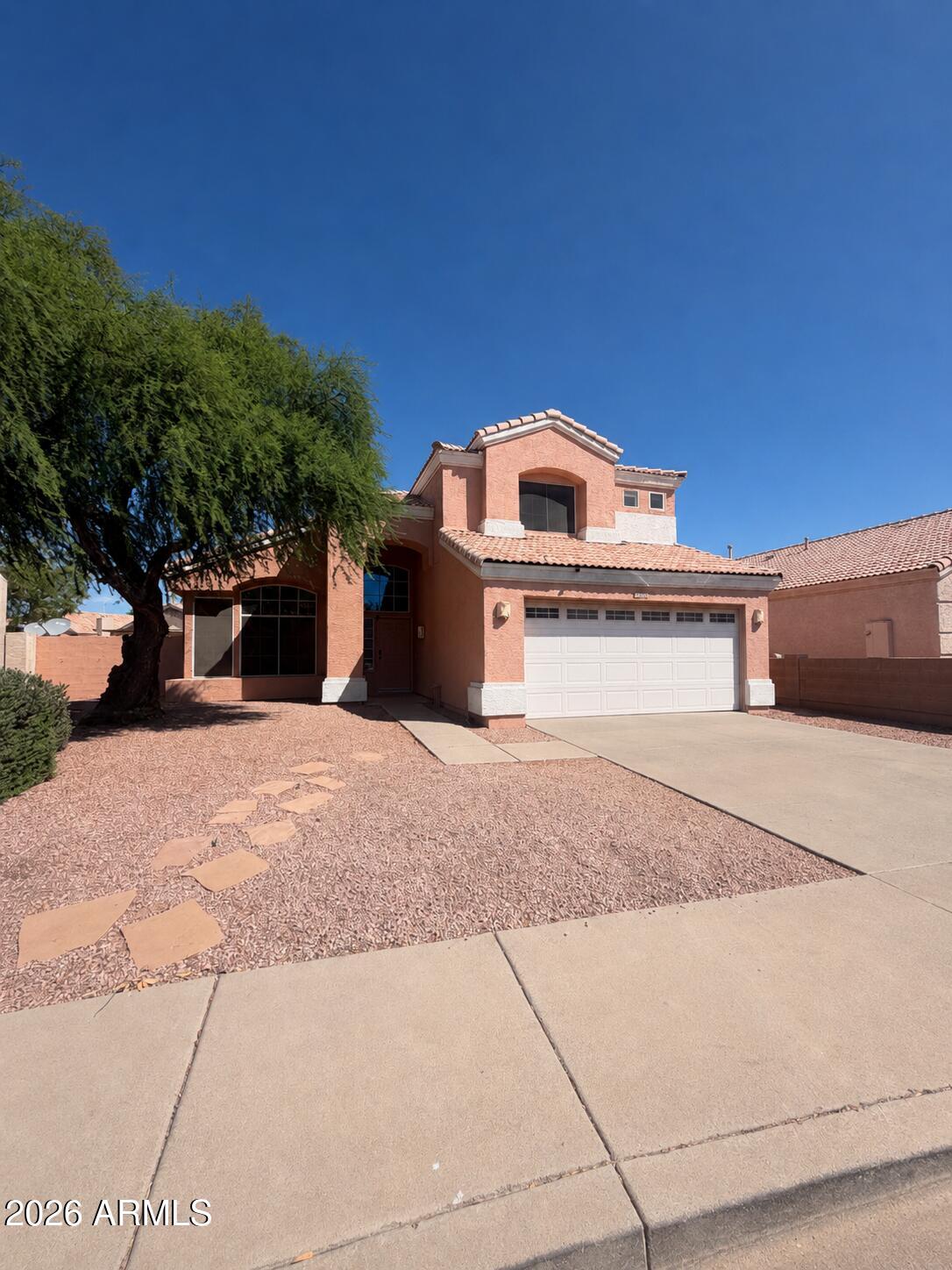 908 N GREGORY Place