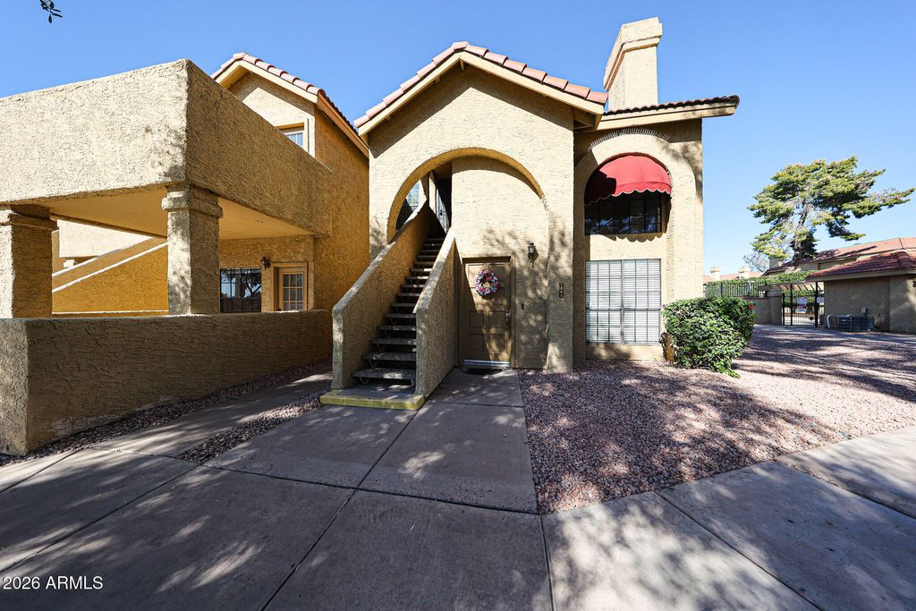 Photo of 1126 W Elliot Road #2040, Chandler, AZ 85224 (MLS # 6982660)