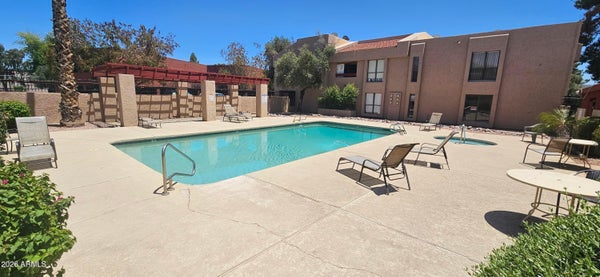 3131 W COCHISE DR UNIT 257, PHOENIX, AZ 85051 - Image d2886bfbec2abfc2af36073b7f8cee04/1199667629