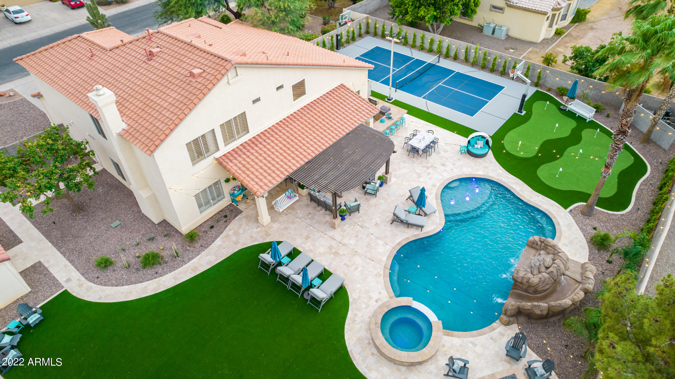 2130 E FINLEY Street