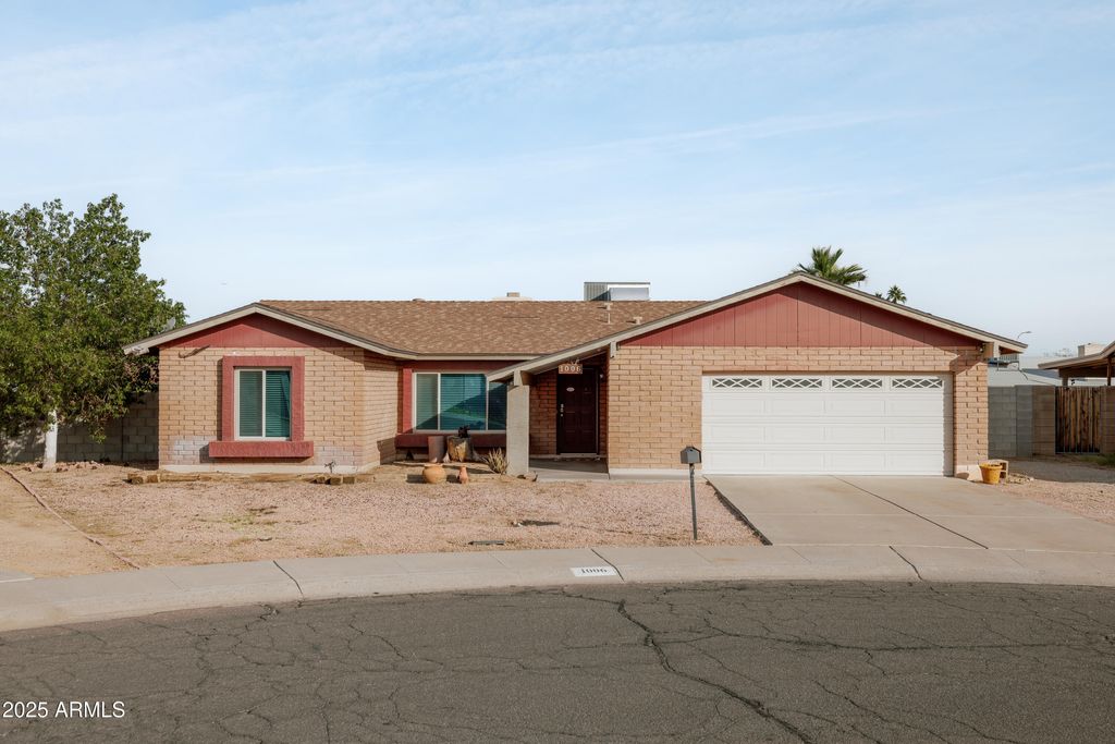 Photo of 1006 W Riviera Circle, Tempe, AZ 85282 (MLS # 6949354)