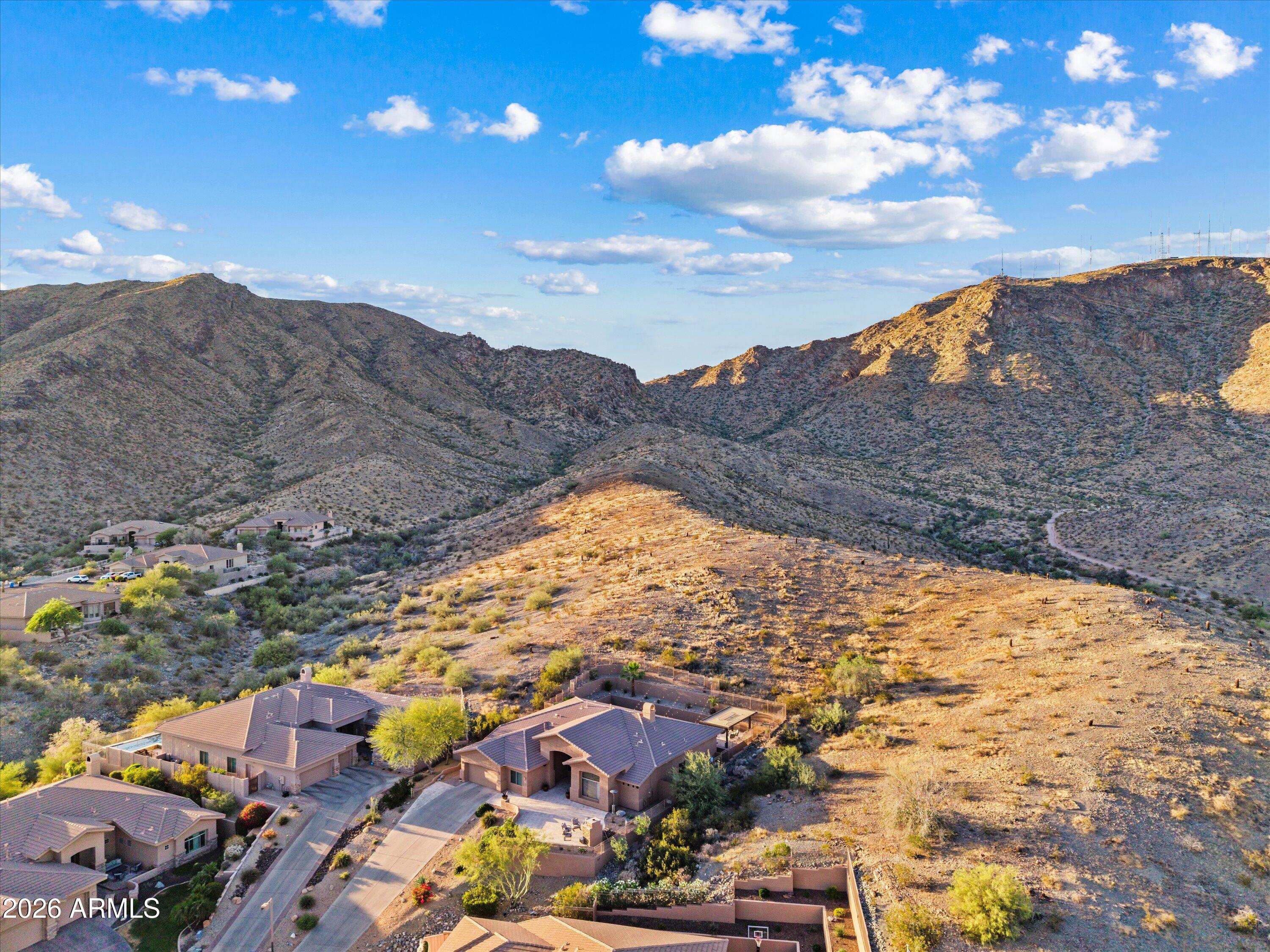 549 E MOUNTAIN SAGE Drive