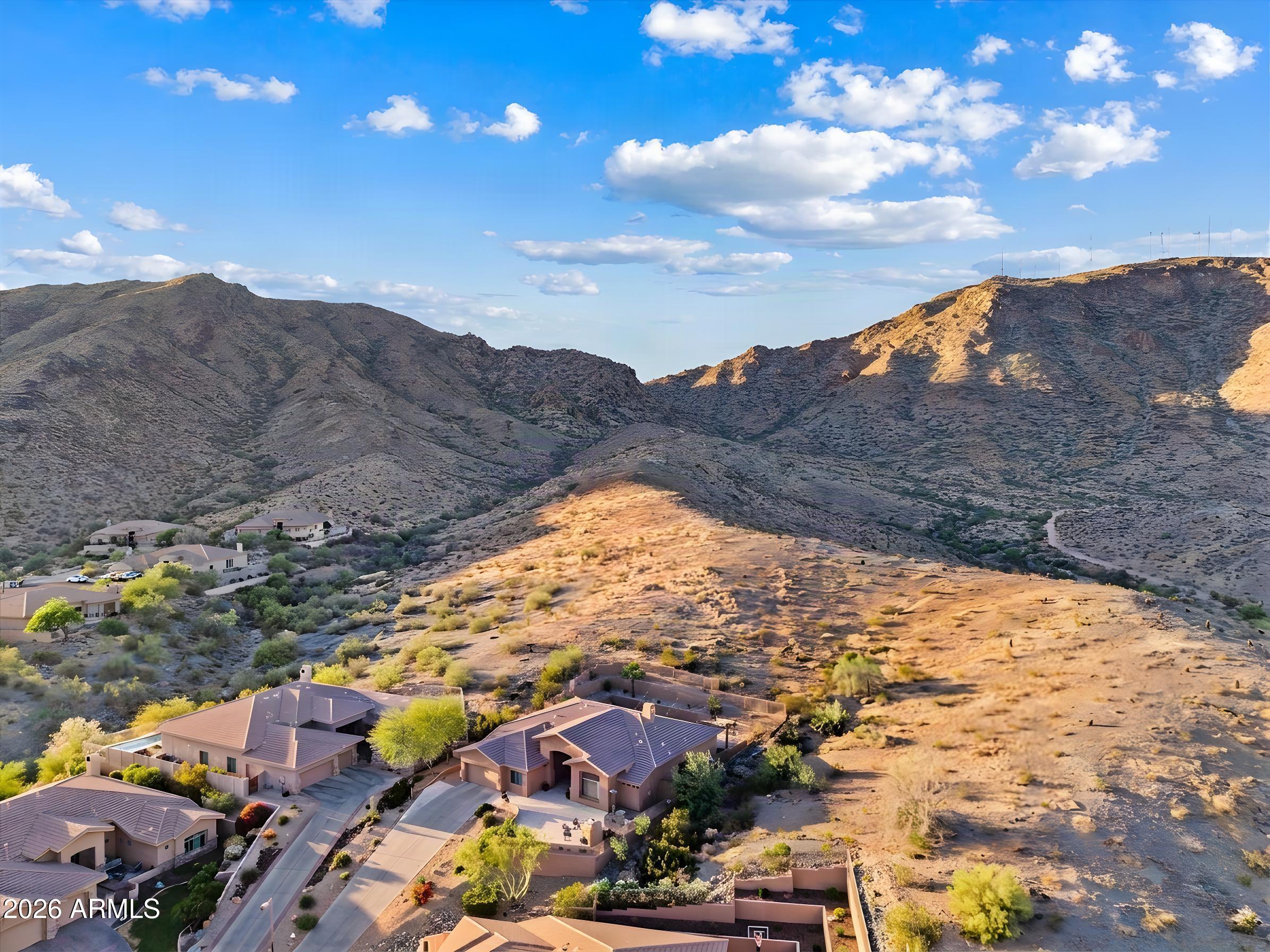 549 E MOUNTAIN SAGE Drive