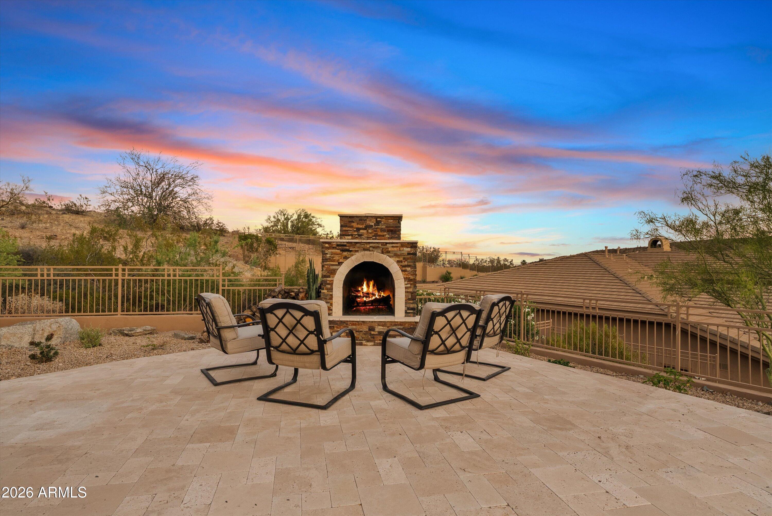 549 E MOUNTAIN SAGE Drive