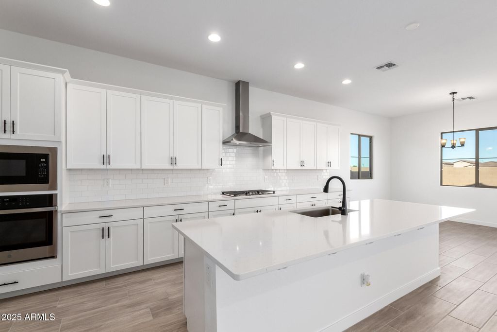 Photo of 21942 E Bonanza Way E, Queen Creek, AZ 85142 (MLS # 6955619)