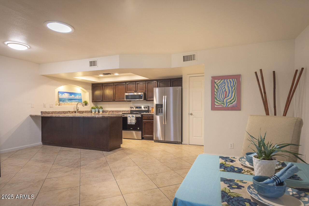 Homes 3 2925 E DRAGOON Avenue