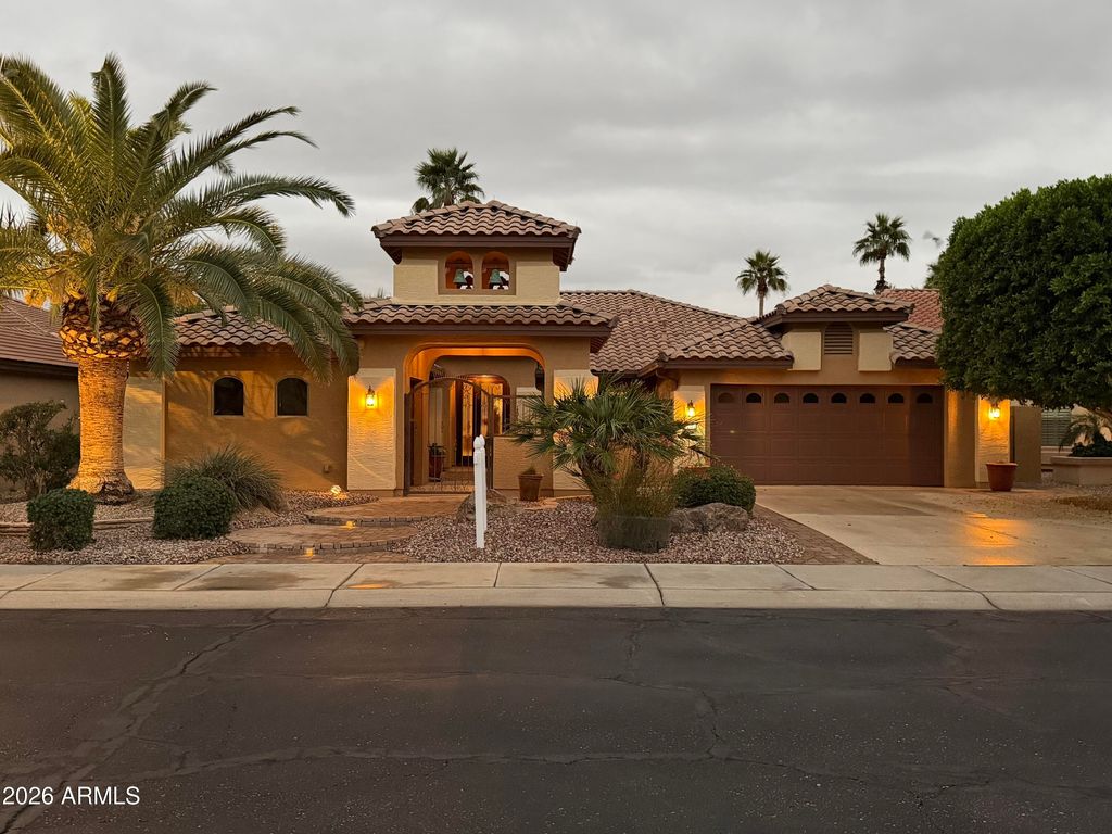 Photo of 16081 W Piccadilly Road, Goodyear, AZ 85395 (MLS # 6963275)