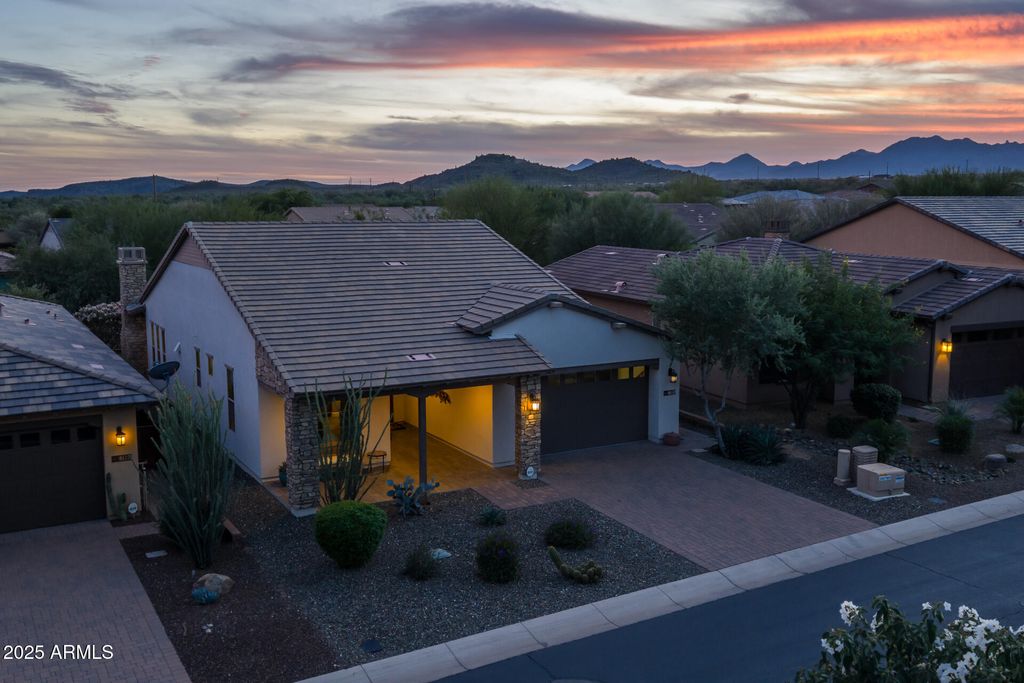 Photo of 17991 E Vista Desierto, Rio Verde, AZ 85263 (MLS # 6946615)