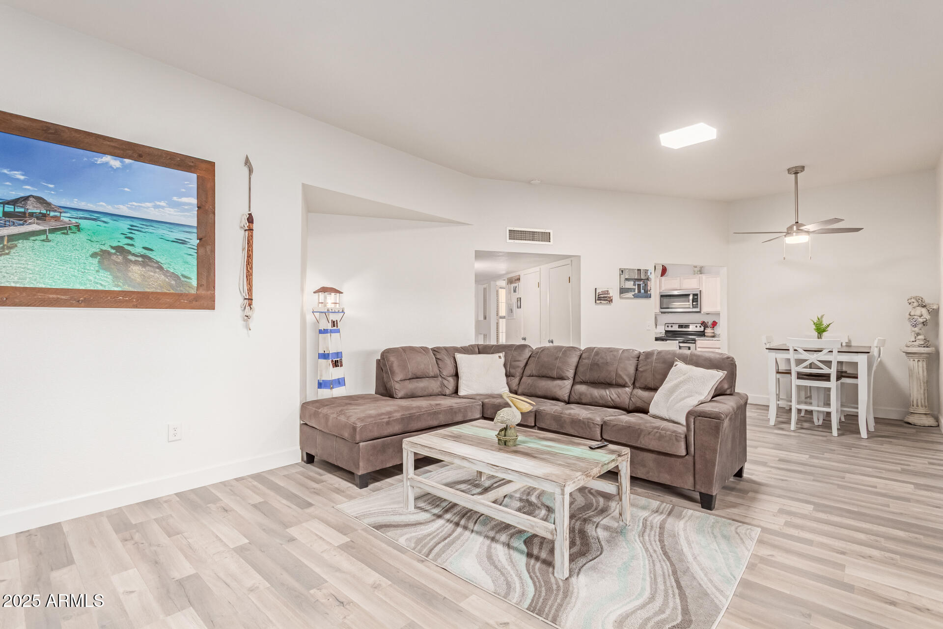 10617 W GRANADA Drive