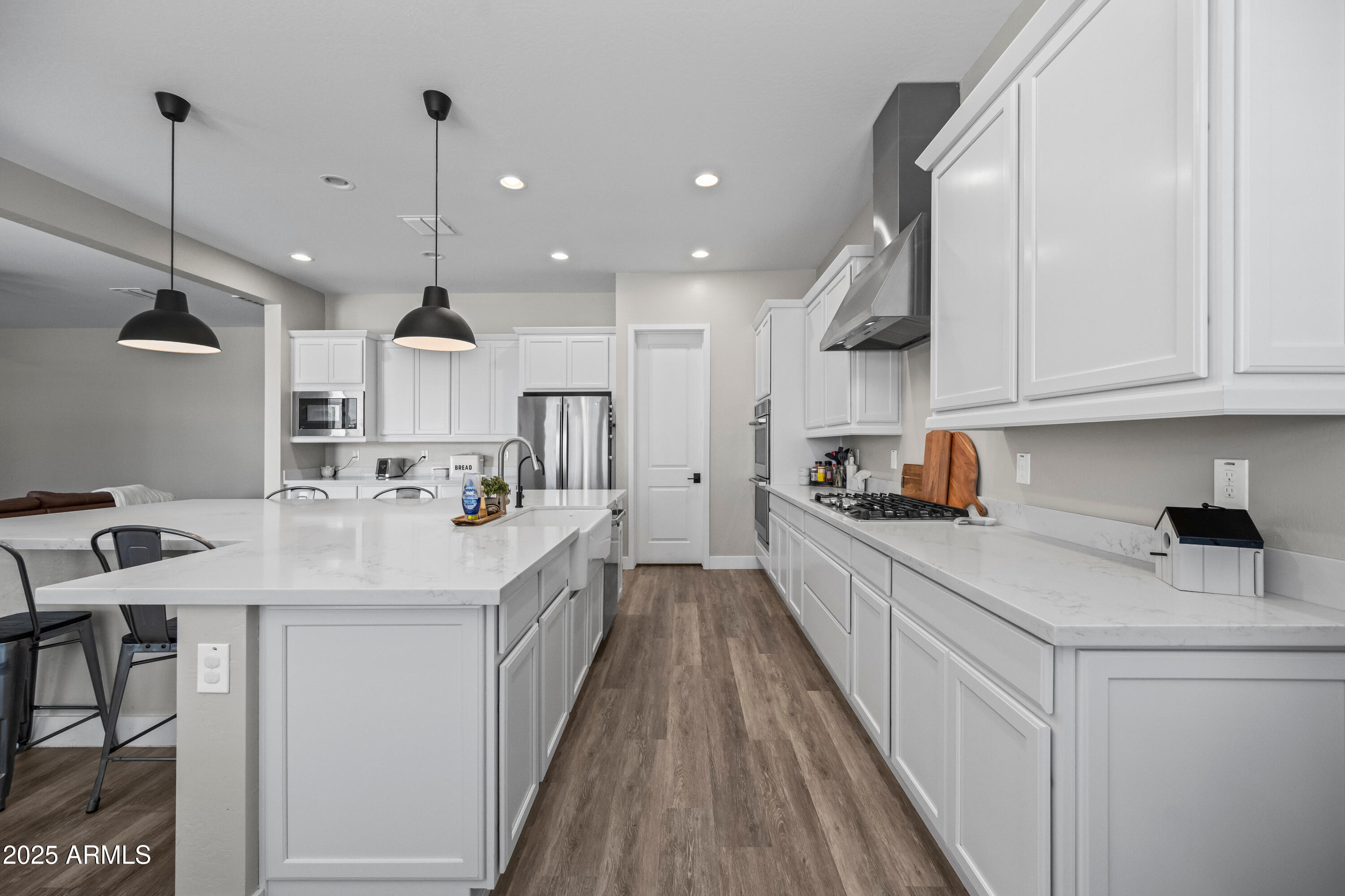 5418 S DEL RANCHO --