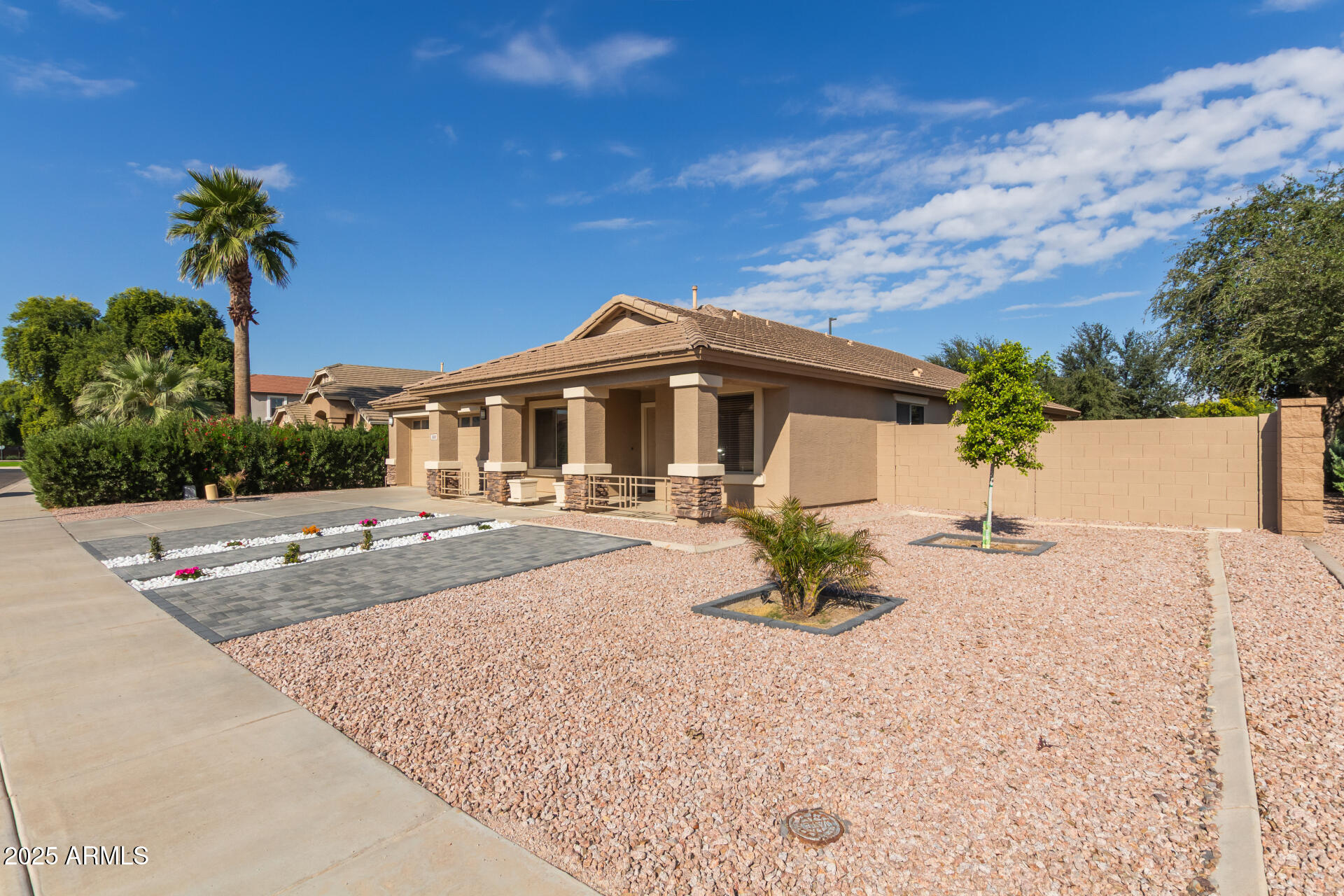 3888 E BANCROFT Court