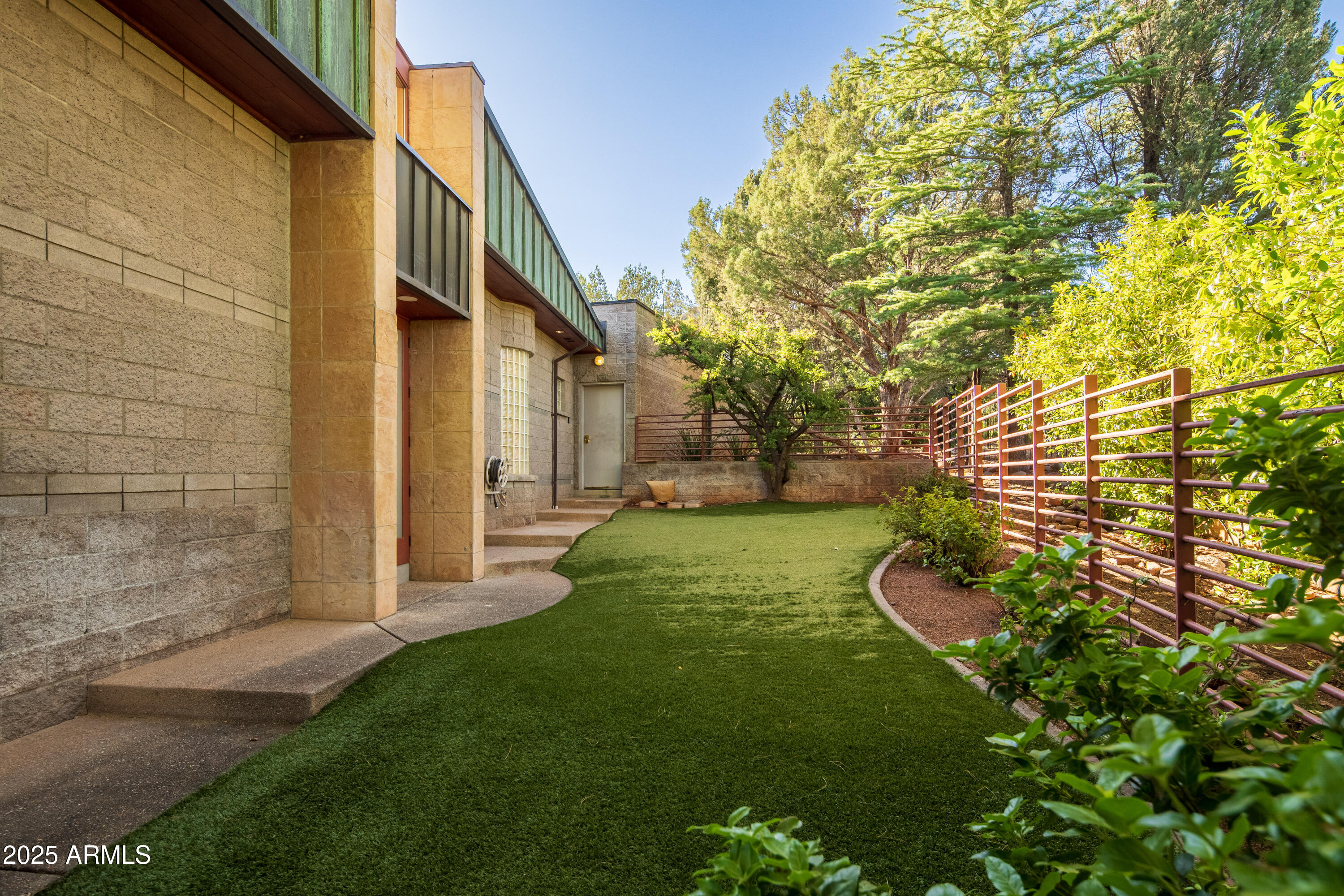 EAST CUP OF GOLD ESTATES - Residential