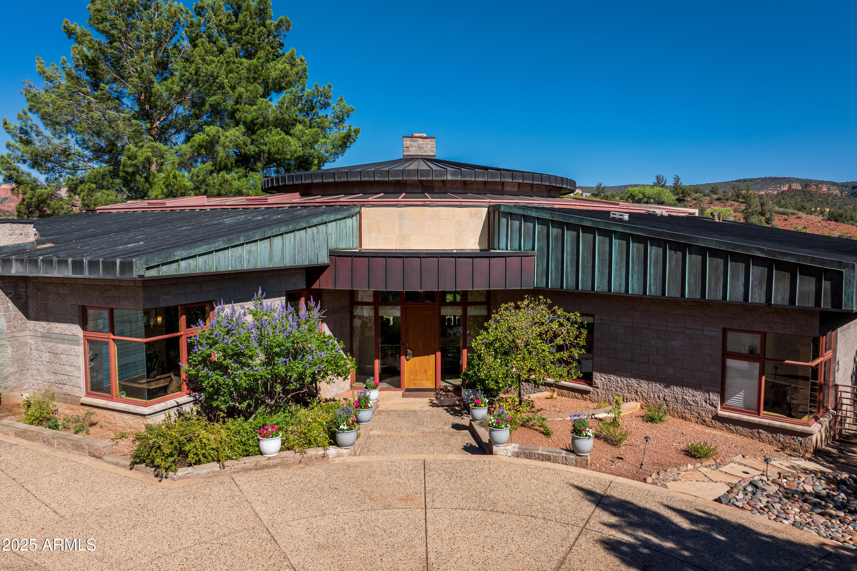 EAST CUP OF GOLD ESTATES - Residential