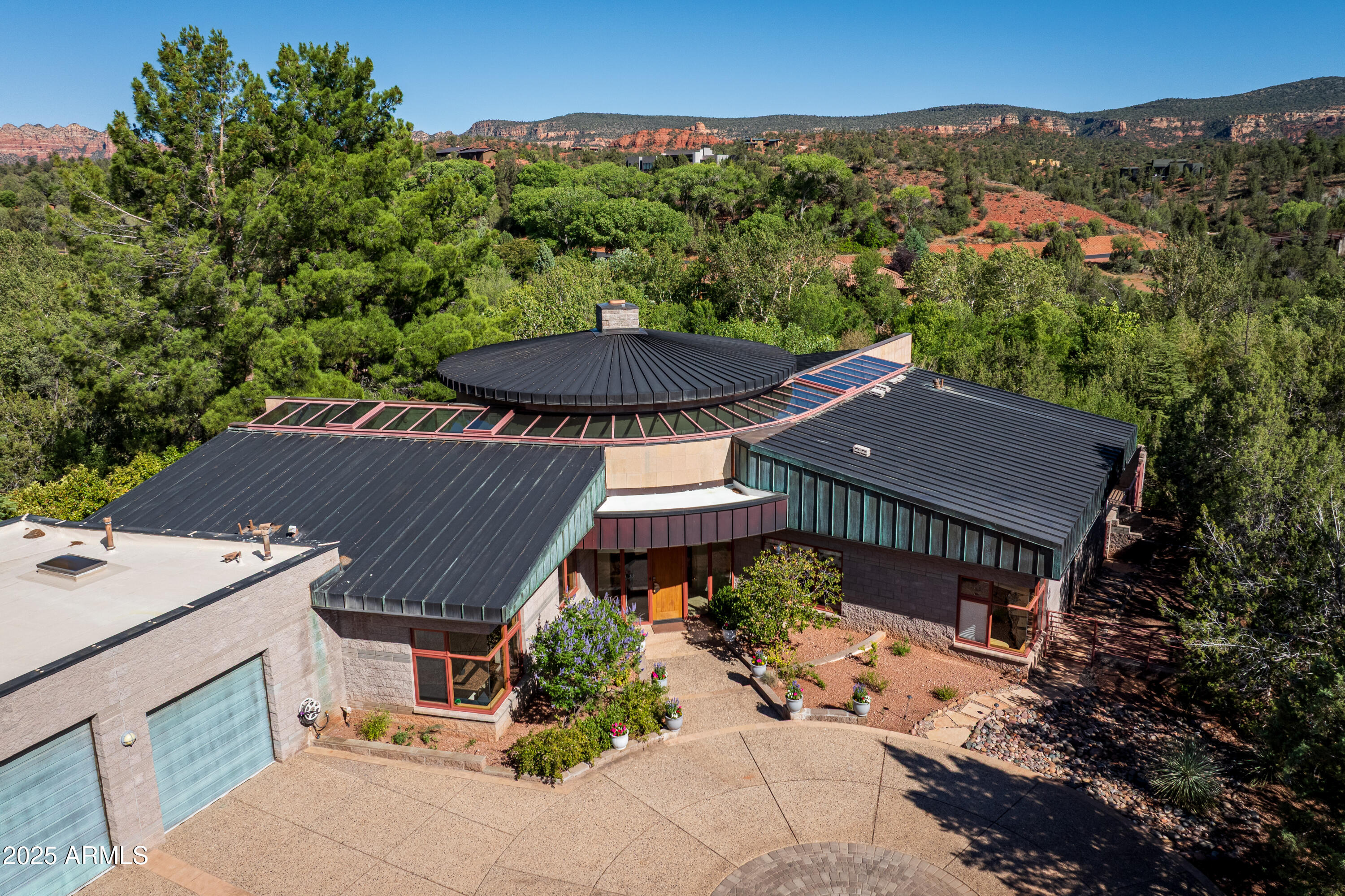 EAST CUP OF GOLD ESTATES - Residential