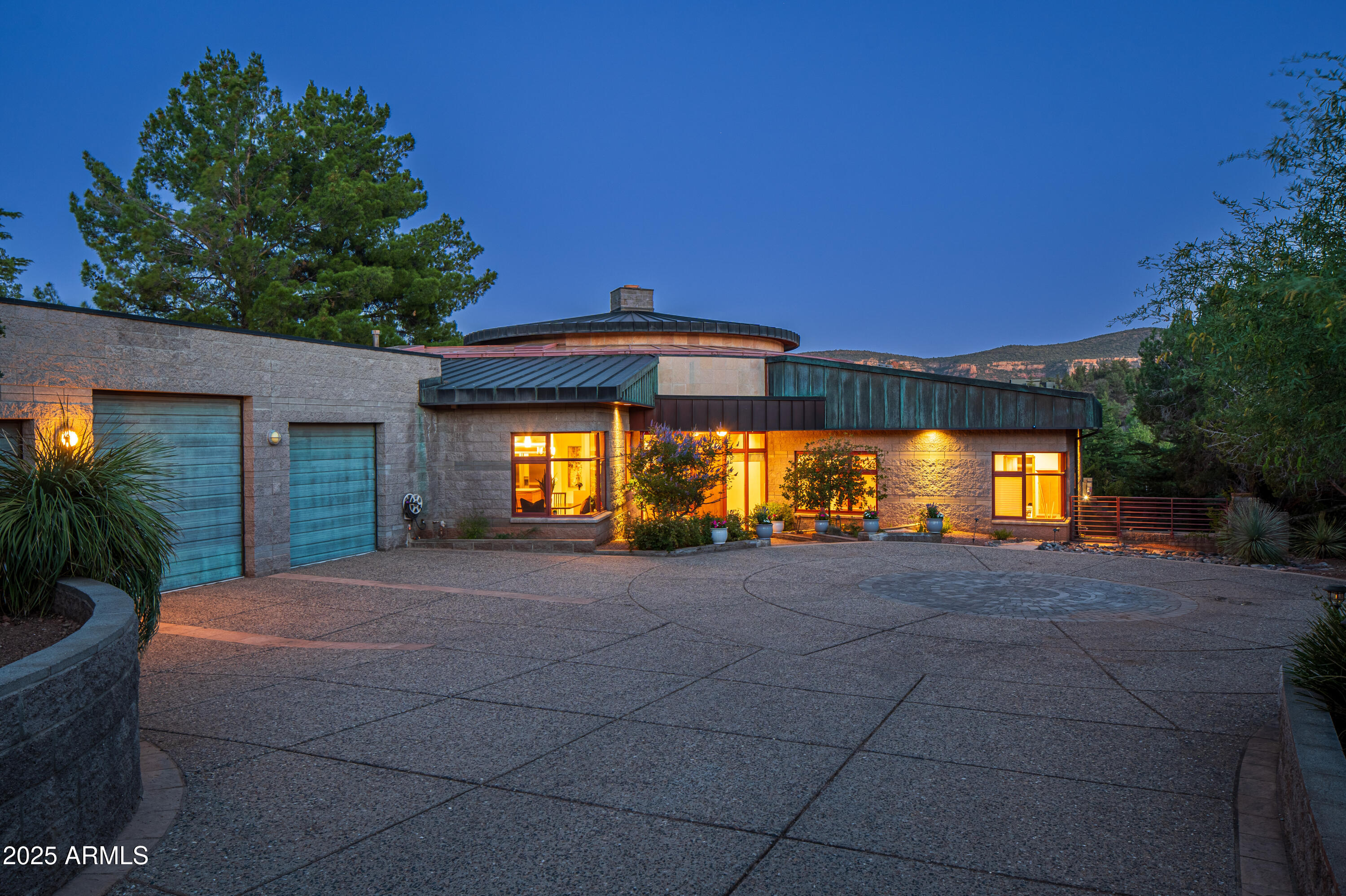 EAST CUP OF GOLD ESTATES - Residential