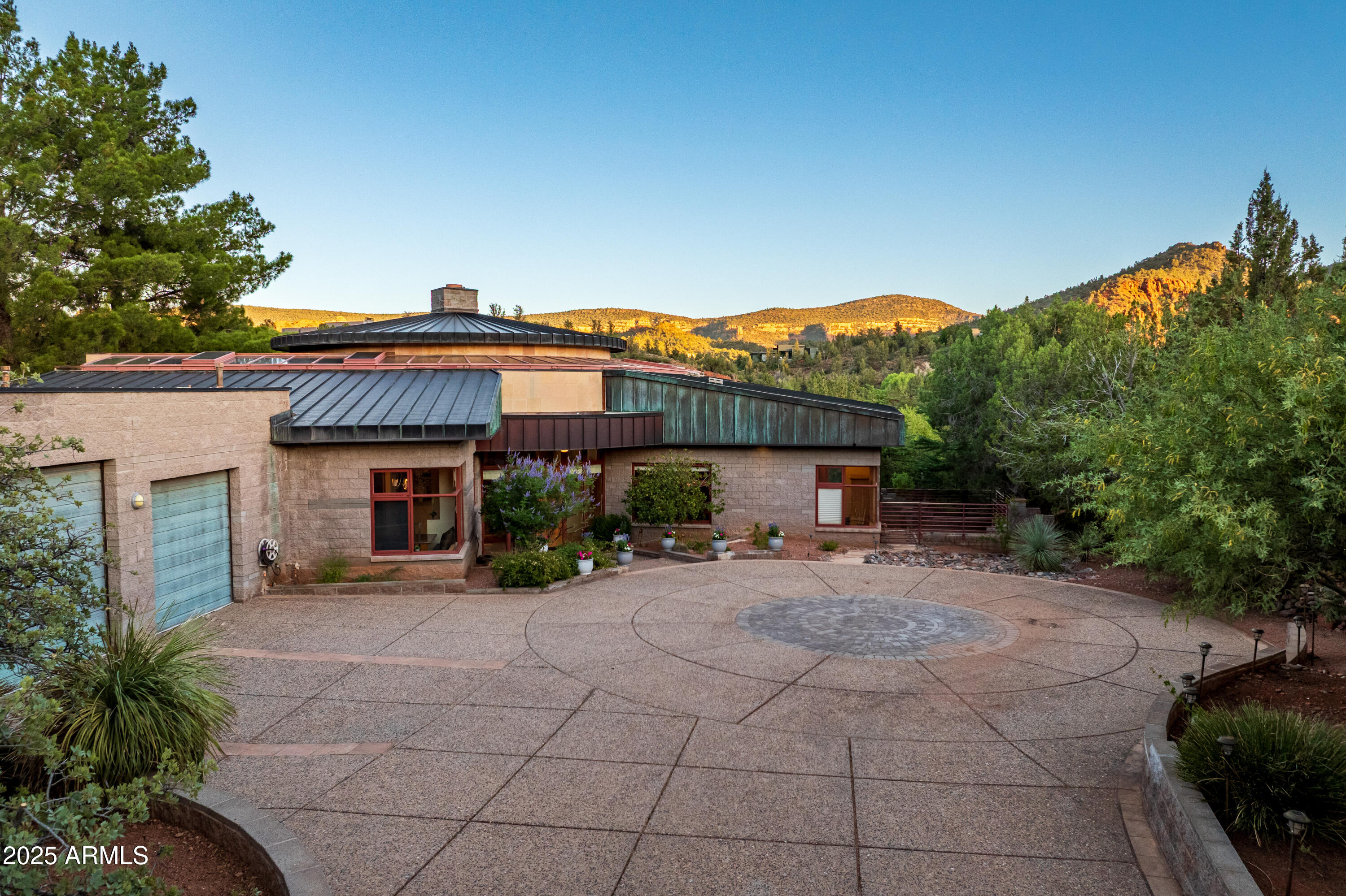 EAST CUP OF GOLD ESTATES - Residential