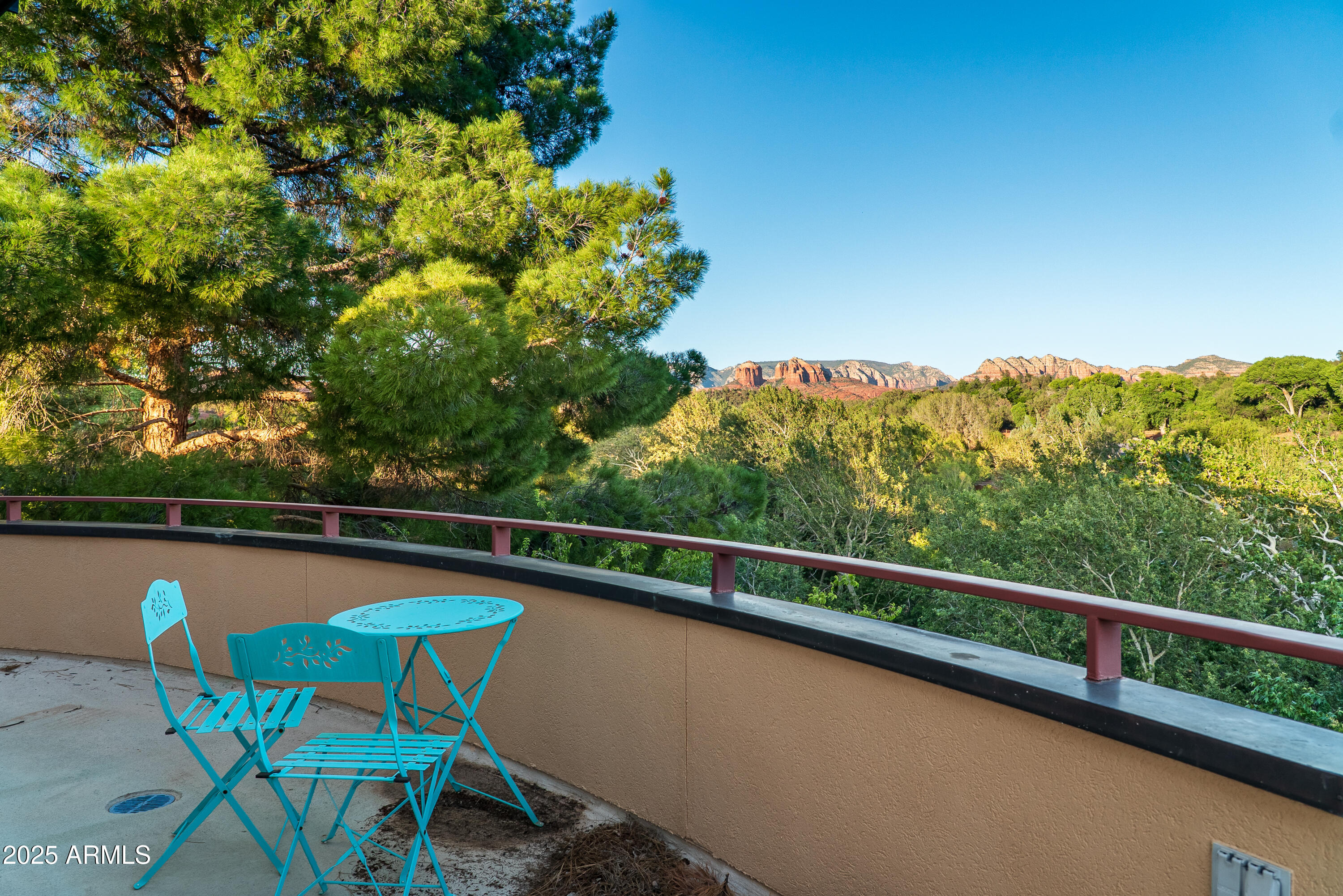 EAST CUP OF GOLD ESTATES - Residential