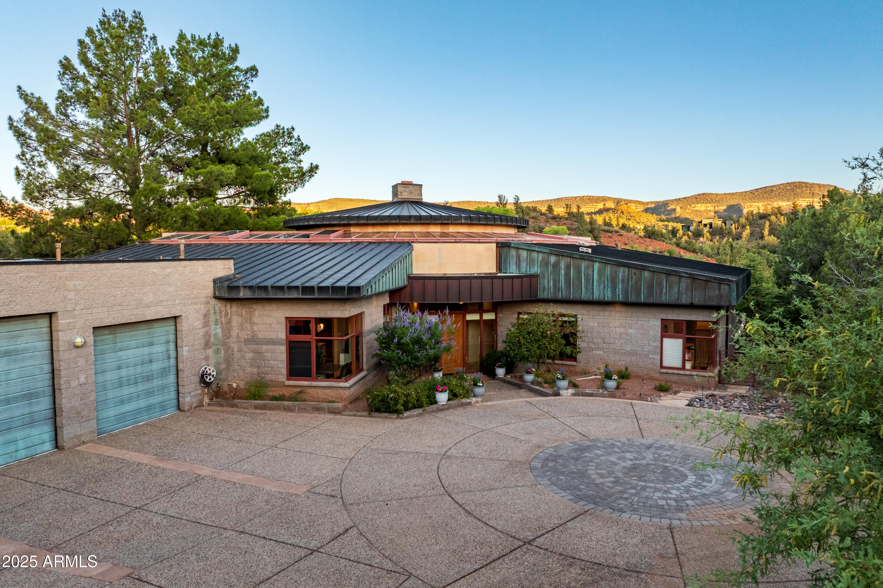 EAST CUP OF GOLD ESTATES - Residential