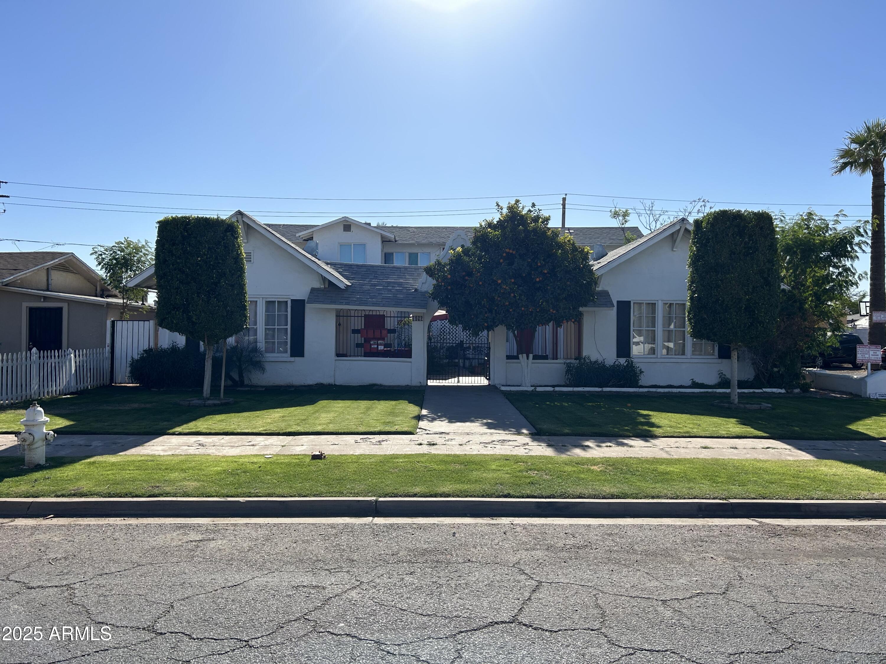 1527 W Fillmore Street
