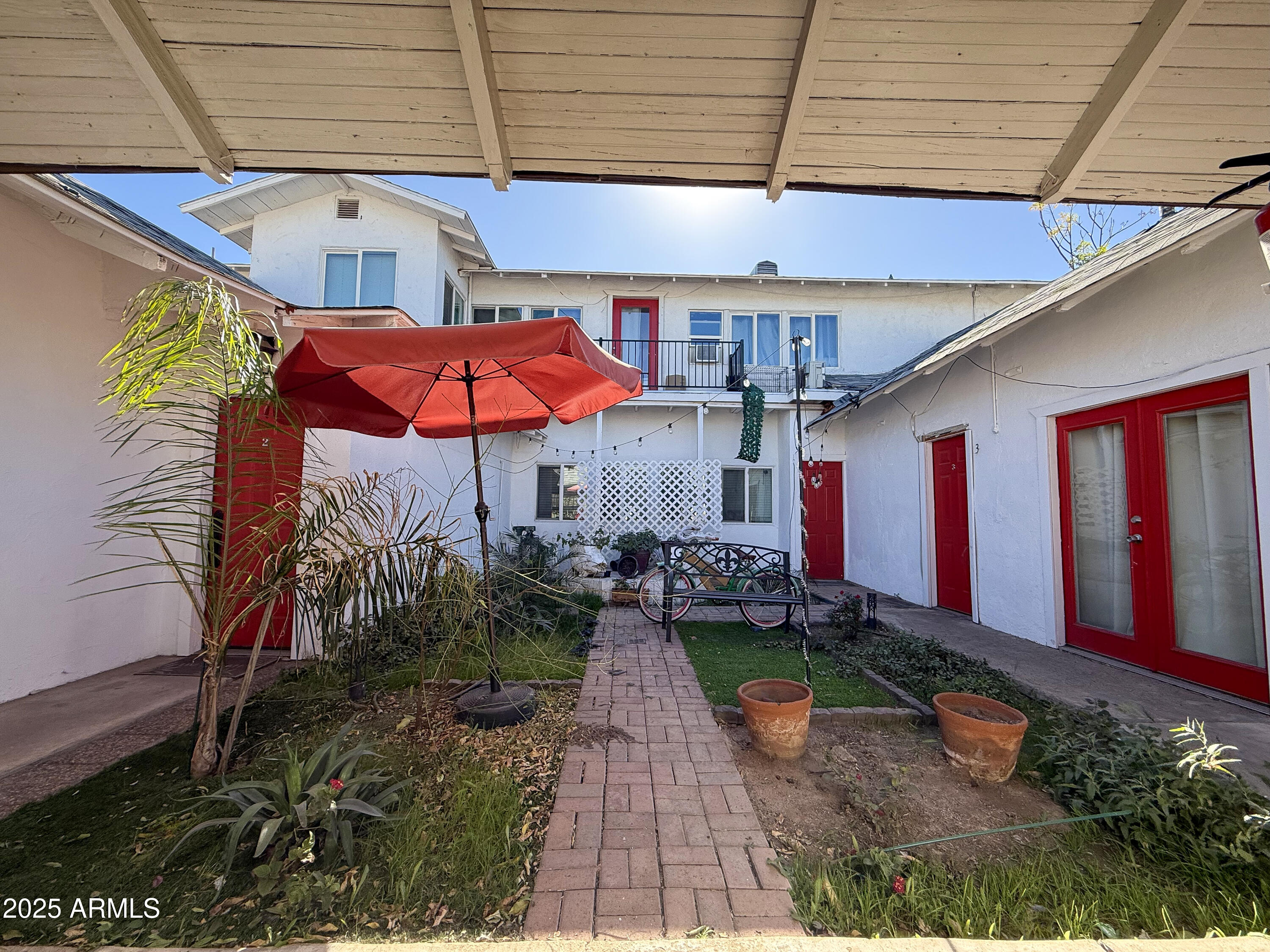 1527 W Fillmore Street