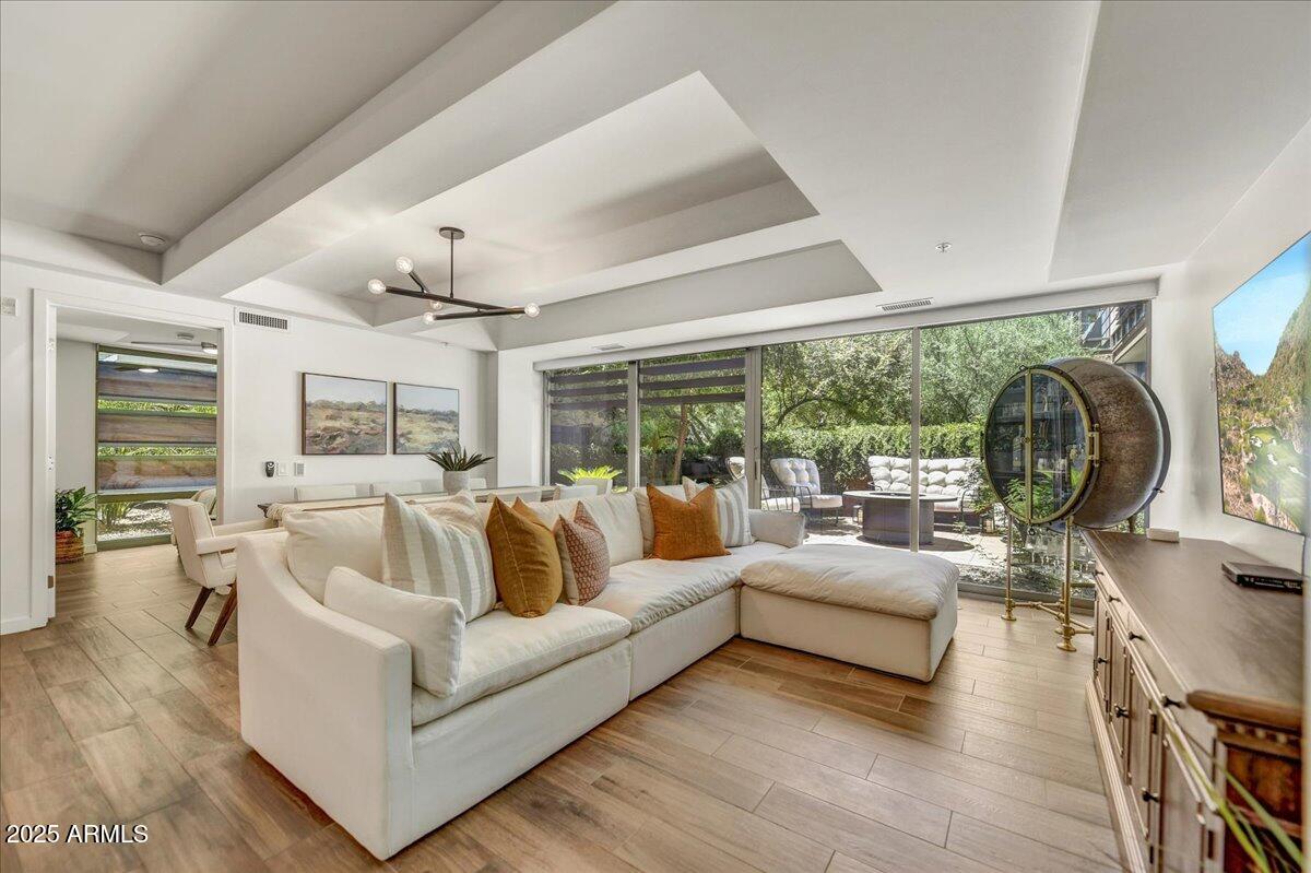 7167 E RANCHO VISTA Drive 1012