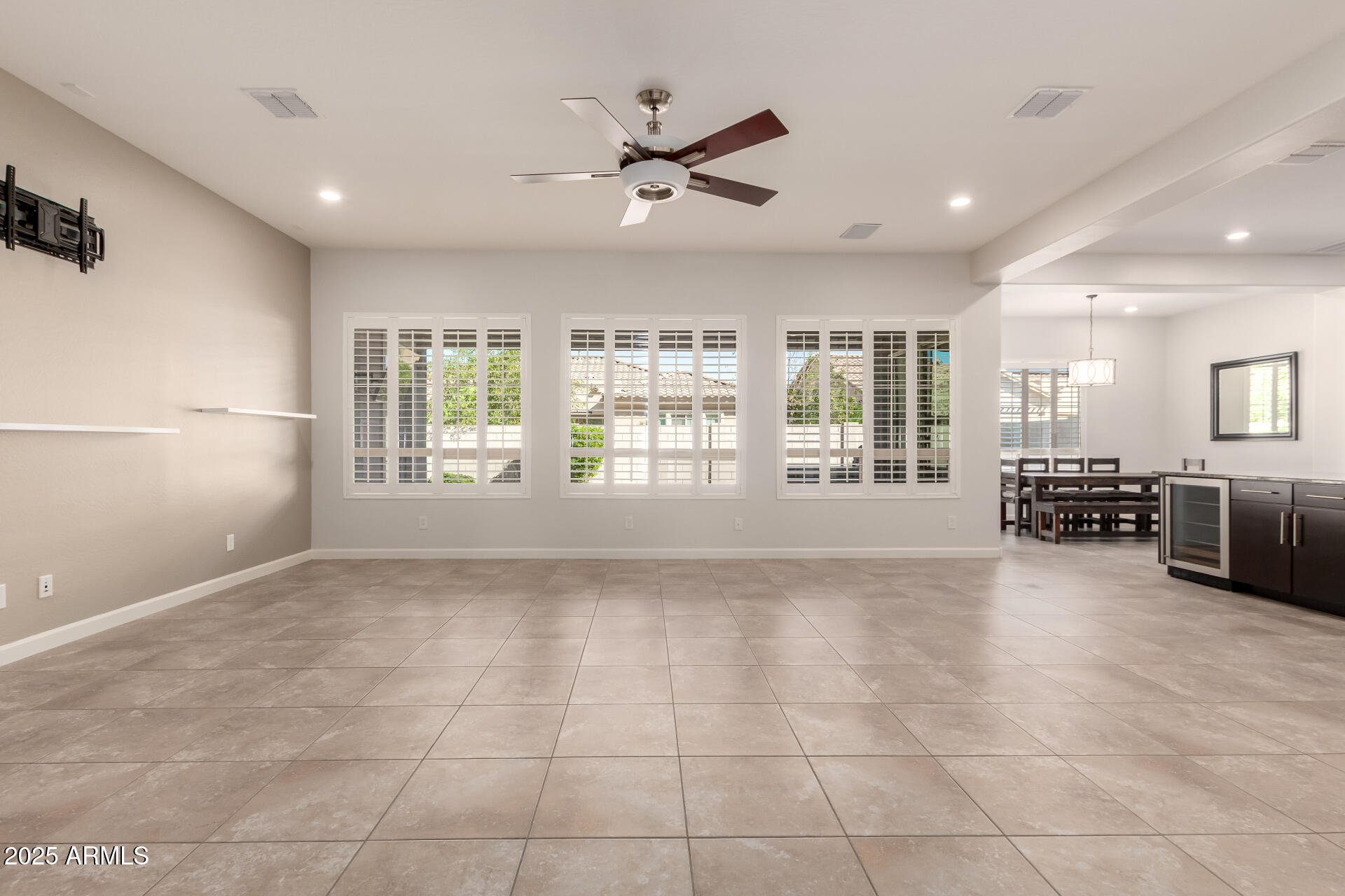 3522 E DOGWOOD Drive