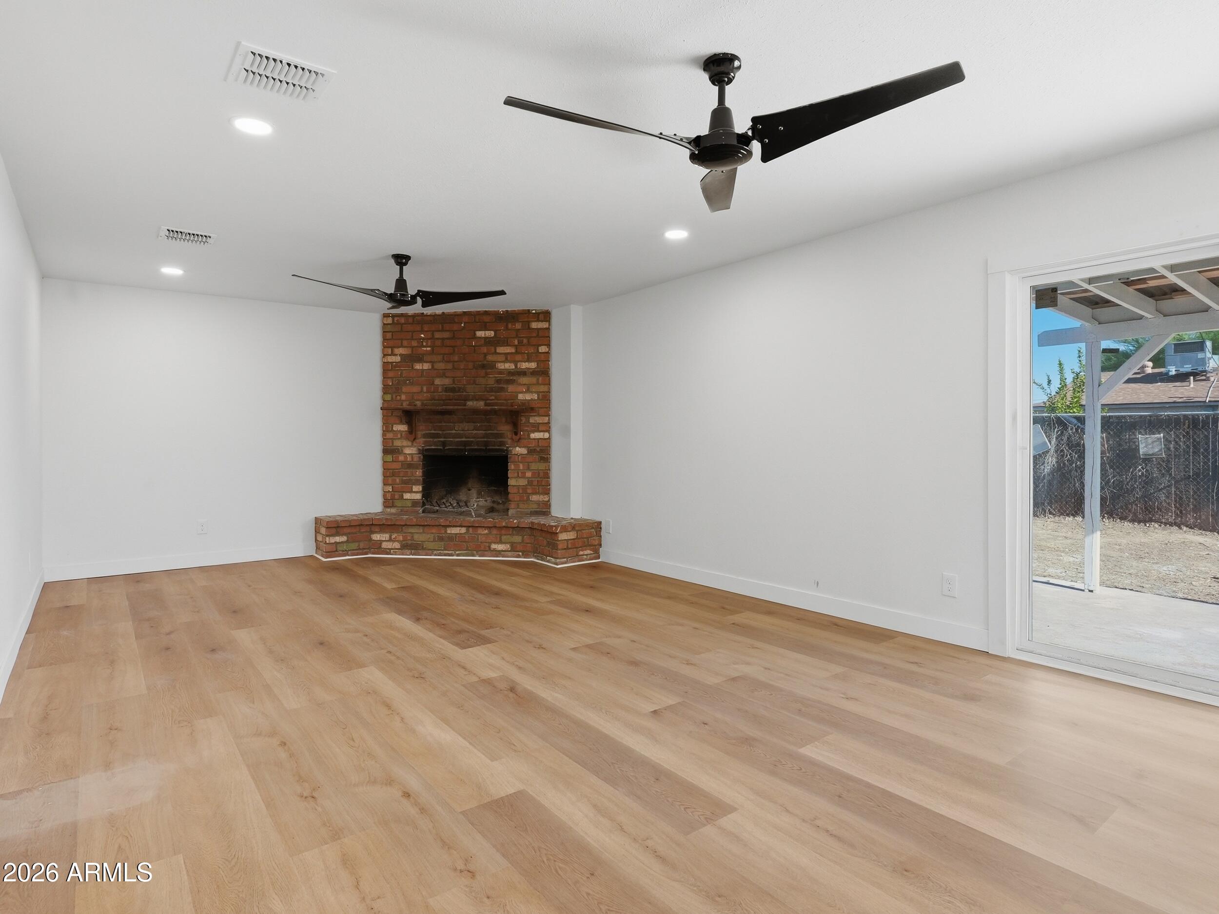 3327 W CHARTER OAK Road