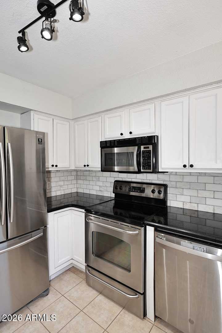 CACTUS FLATS CONDOMINIUM - Residential