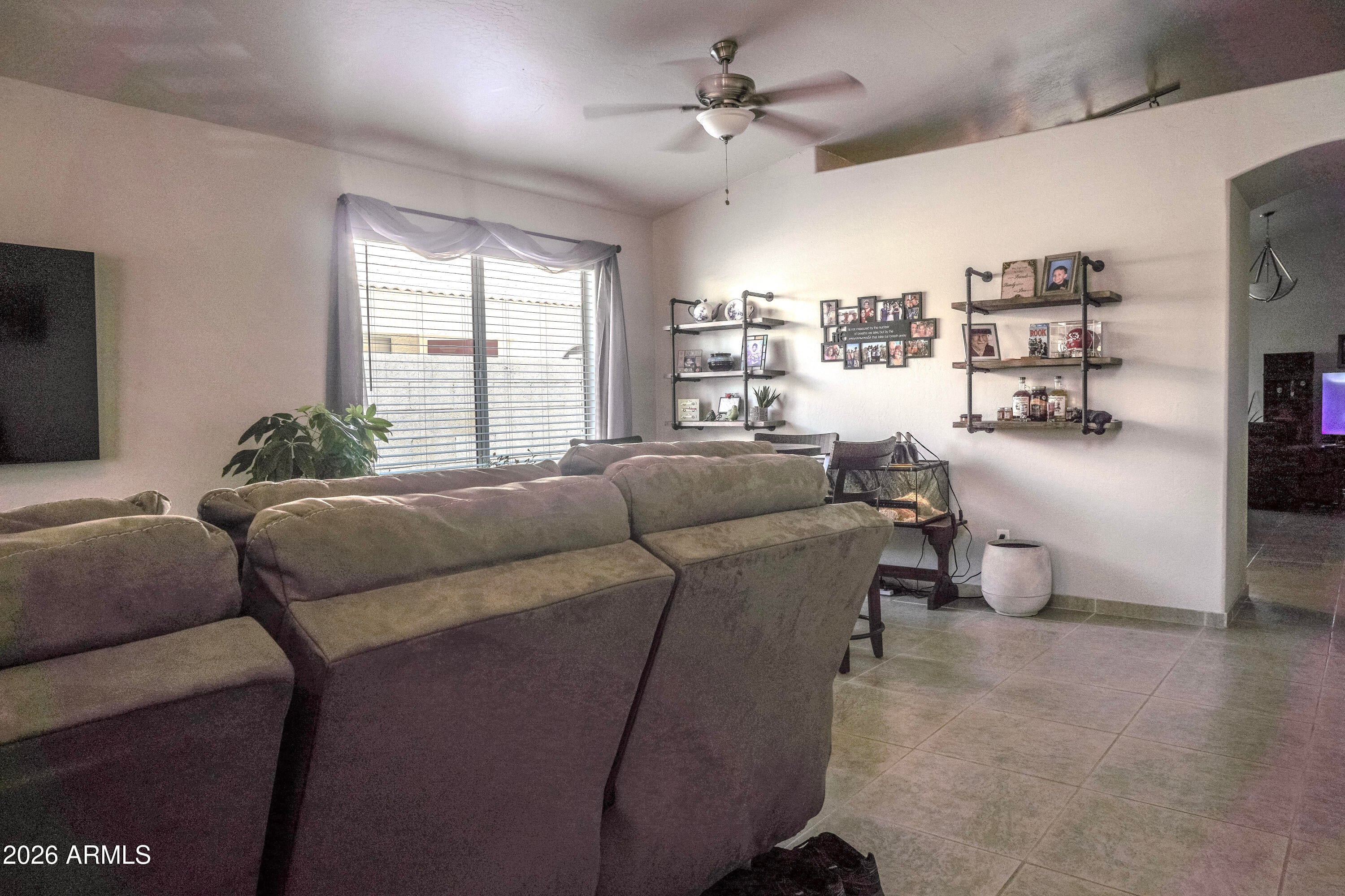 525 N VAL VISTA Drive 30