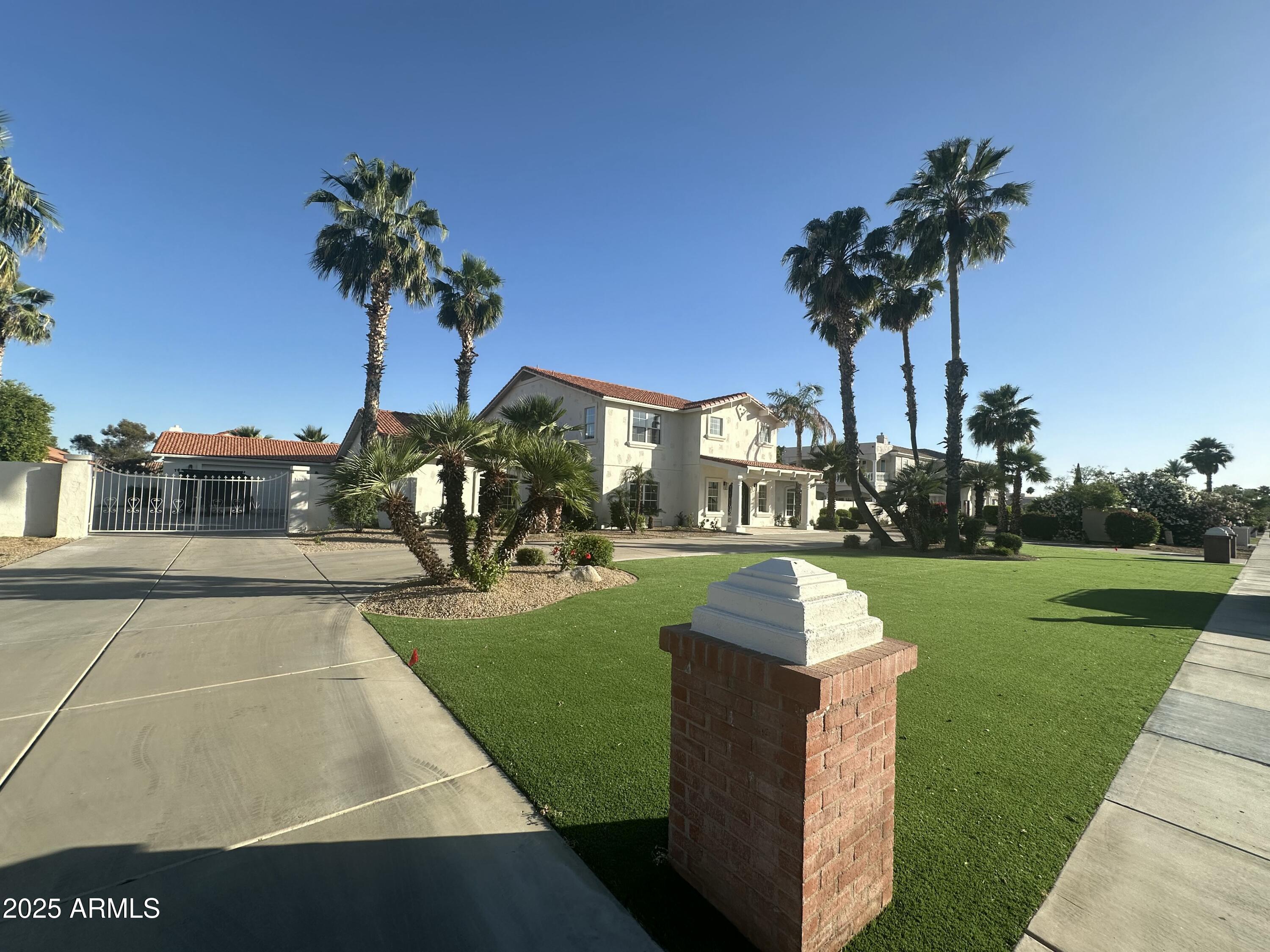 6337 W DEER VALLEY Road