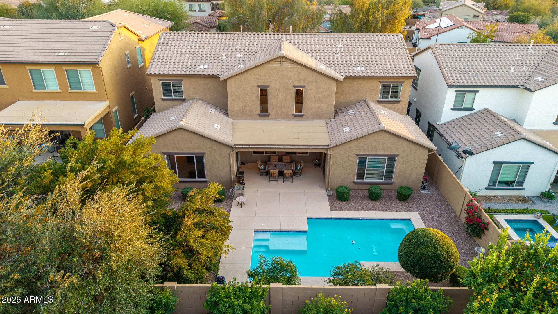 1806 W YELLOW BIRD Lane