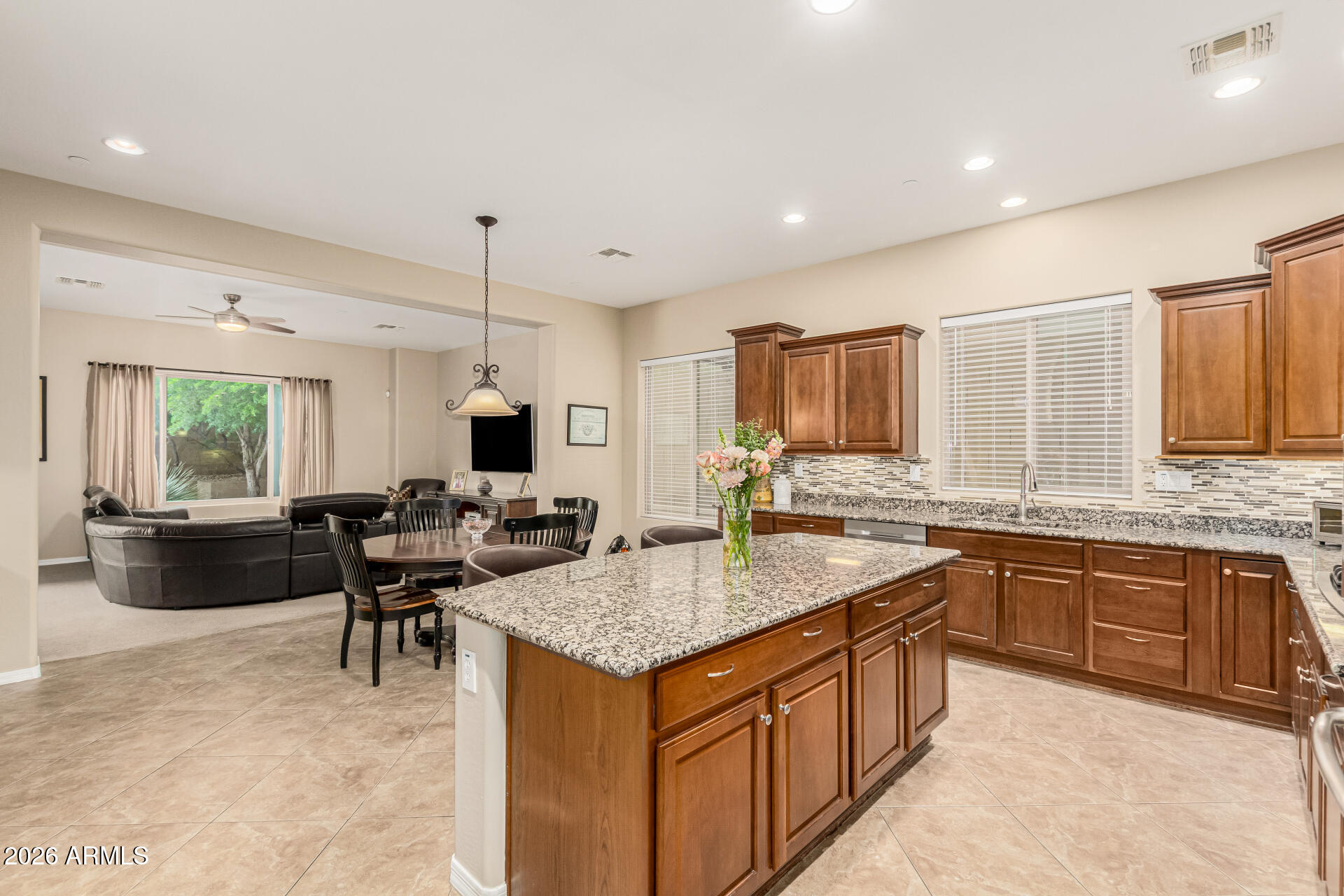 1806 W YELLOW BIRD Lane