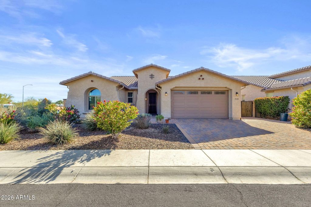 Photo of 5425 W Taro Lane, Glendale, AZ 85308 (MLS # 6972151)