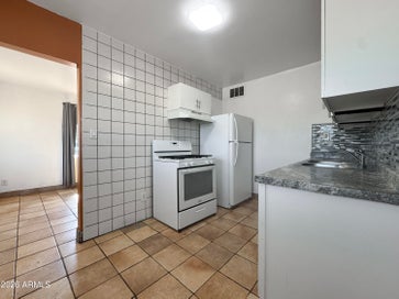 3418 W LYNWOOD Street Phoenix AZ 85009