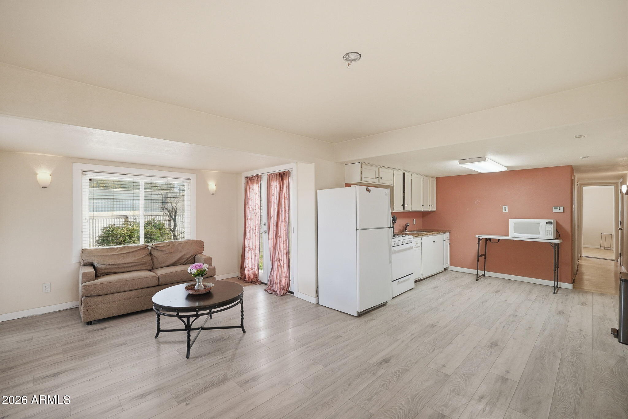 7660 E MCKELLIPS Road 82