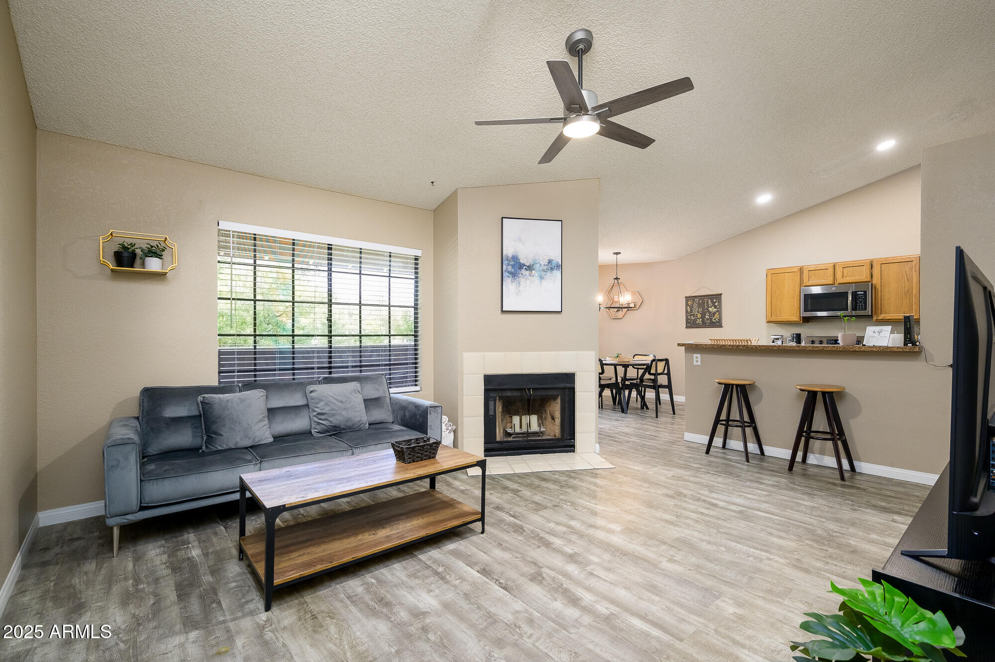 5230 E BROWN Road 204