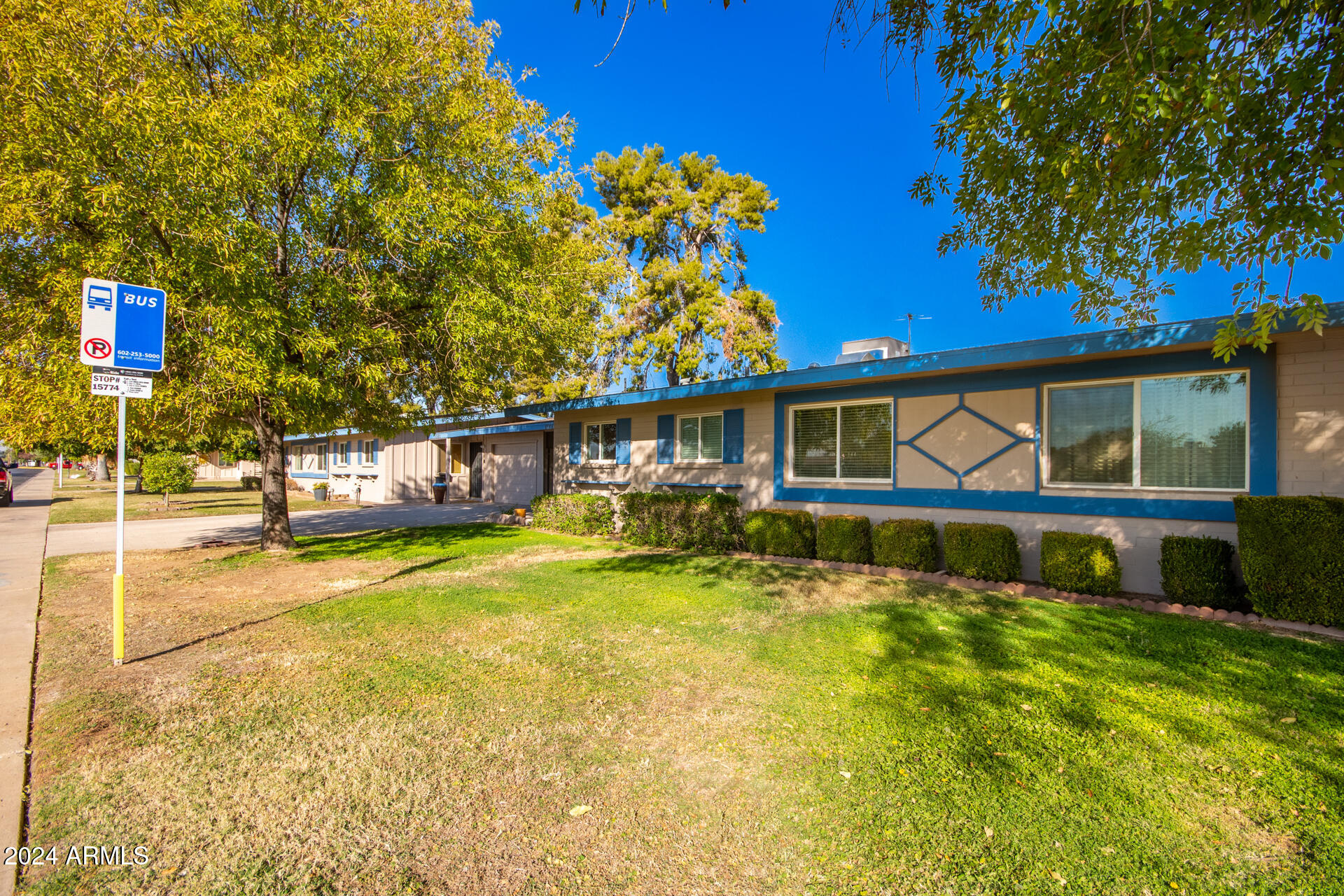 10908 W PEORIA Avenue