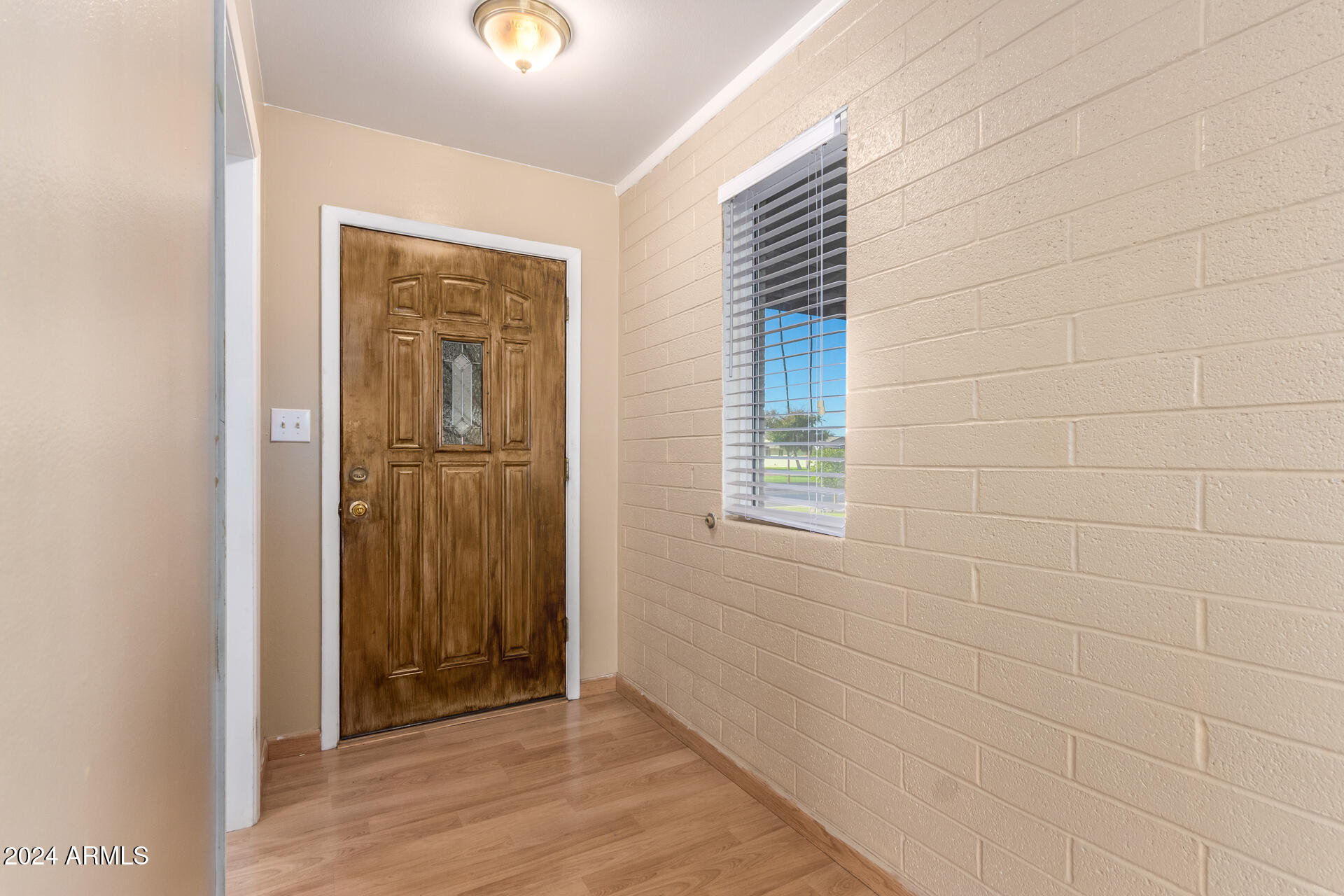 10908 W PEORIA Avenue