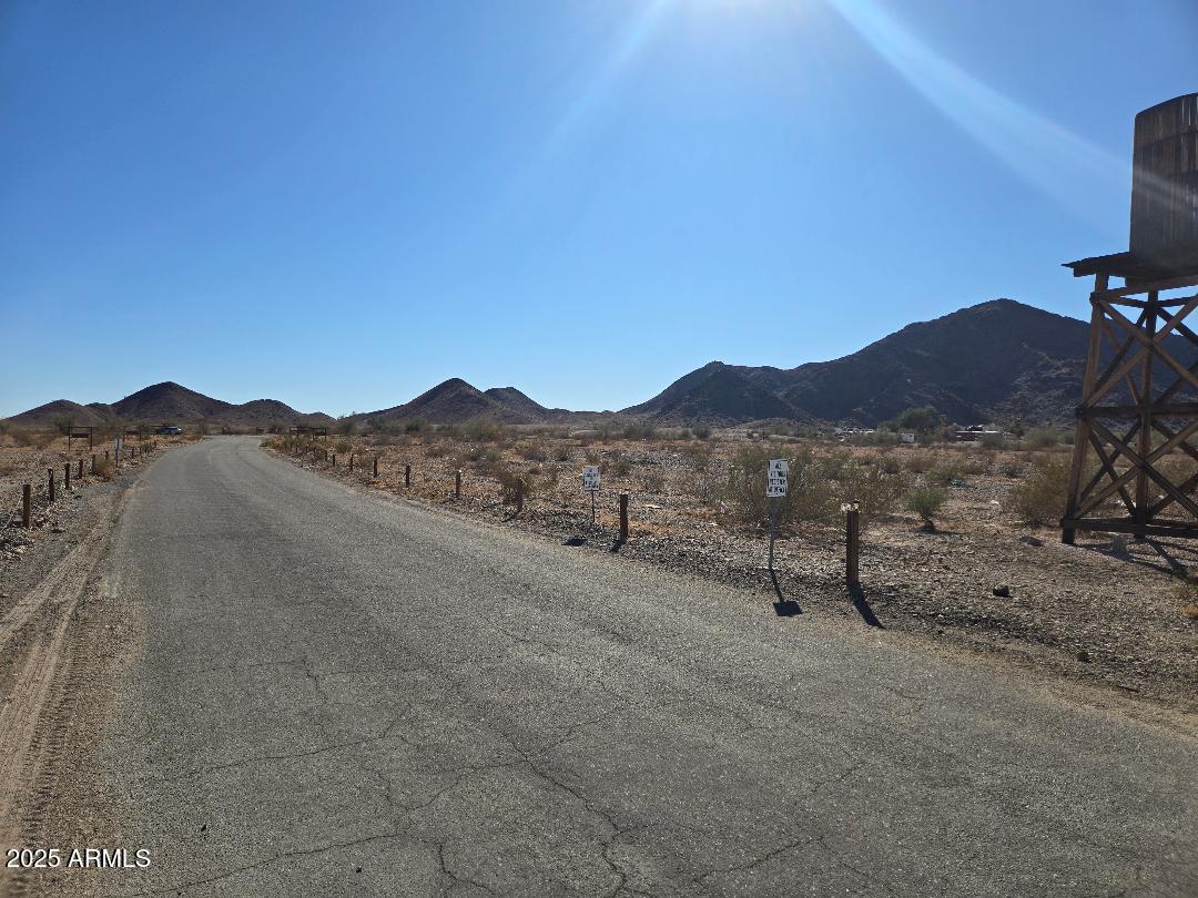 xxxx S Quartzsite Avenue 1