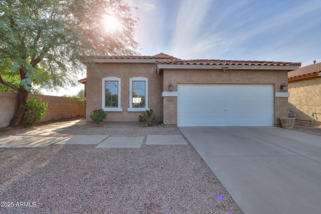 Photo of 20674 N Carmen Avenue, Maricopa, AZ 85139 (MLS # 6965623)