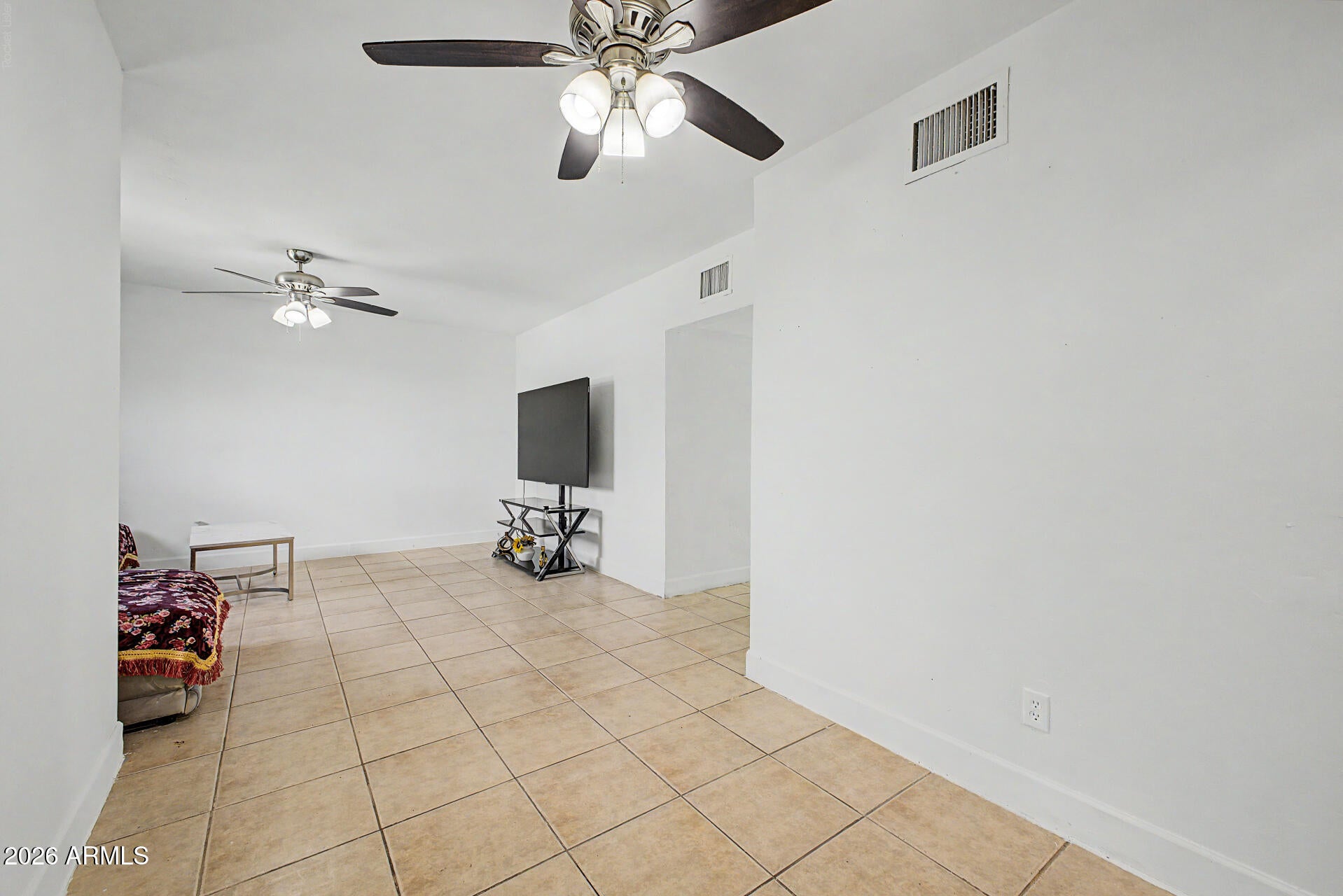 5038 W TUCKEY Lane