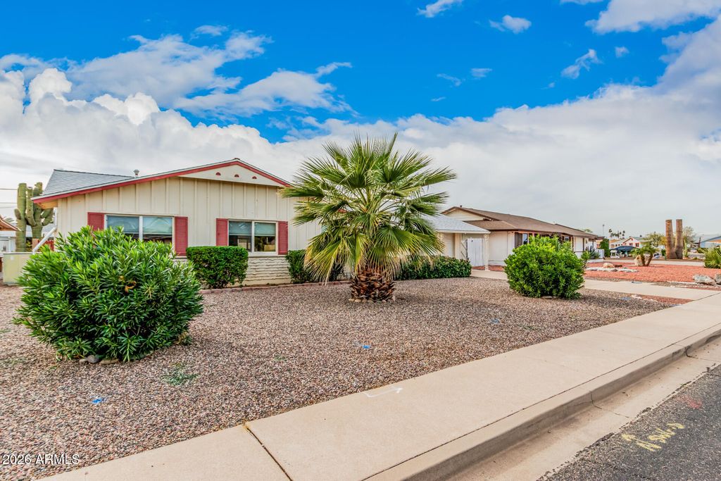 Photo of 10761 W Sun City Boulevard, Sun City, AZ 85351 (MLS # 6972982)
