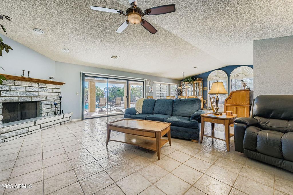Photo of 15876 E Tepee Drive, Fountain Hills, AZ 85268 (MLS # 6935199)