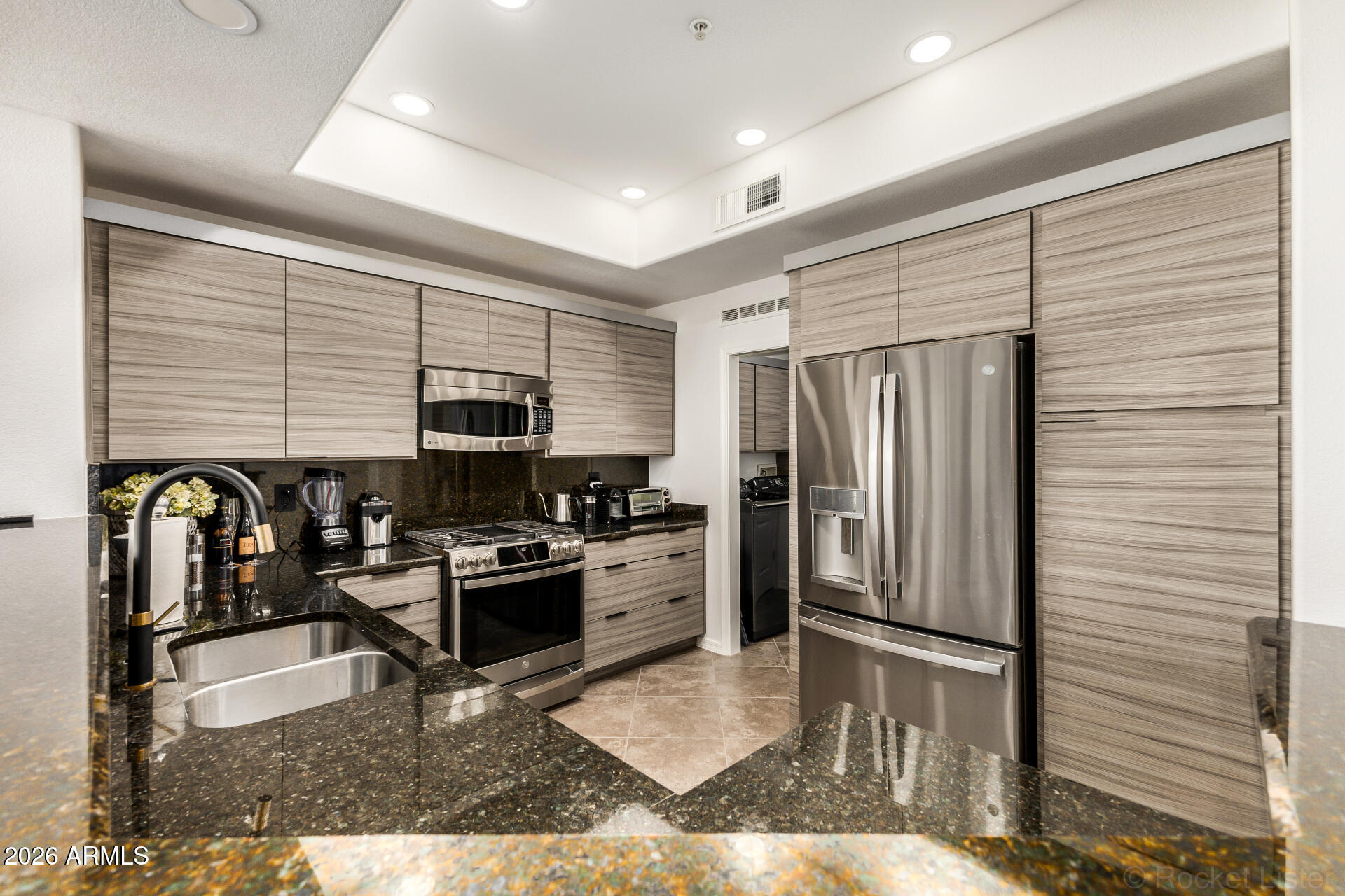 7601 E INDIAN BEND Road 1039