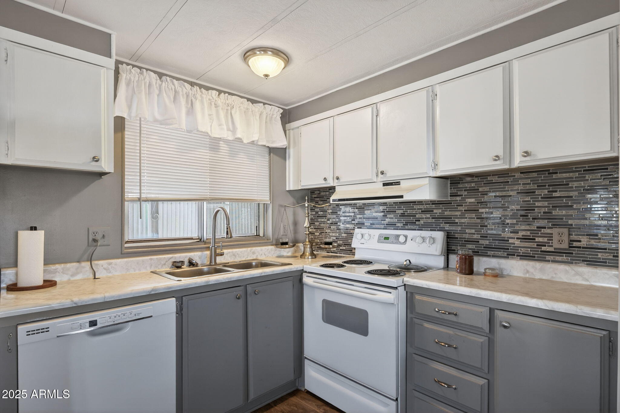 201 S GREENFIELD Road 310