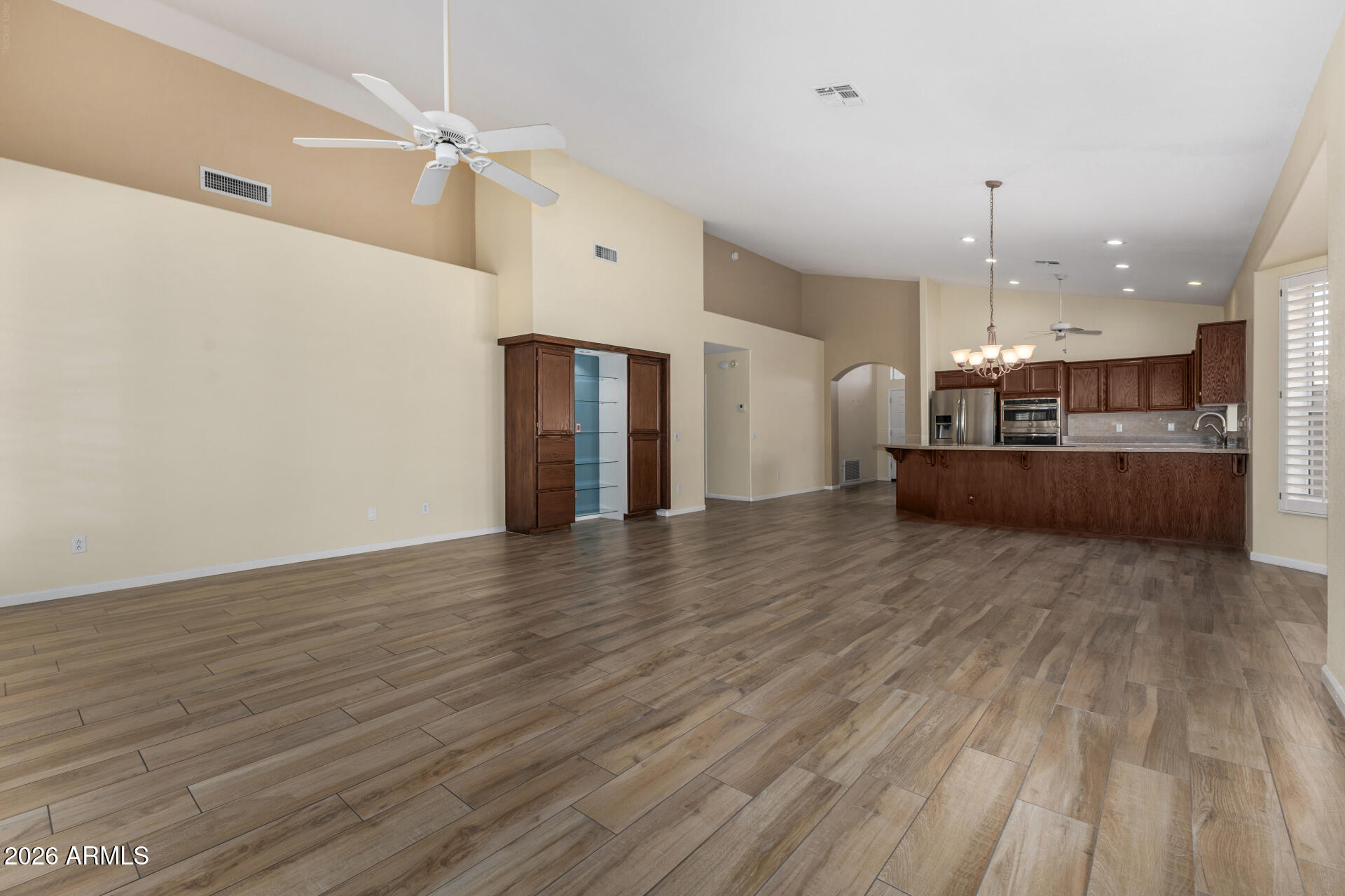 10225 E HERCULES Drive